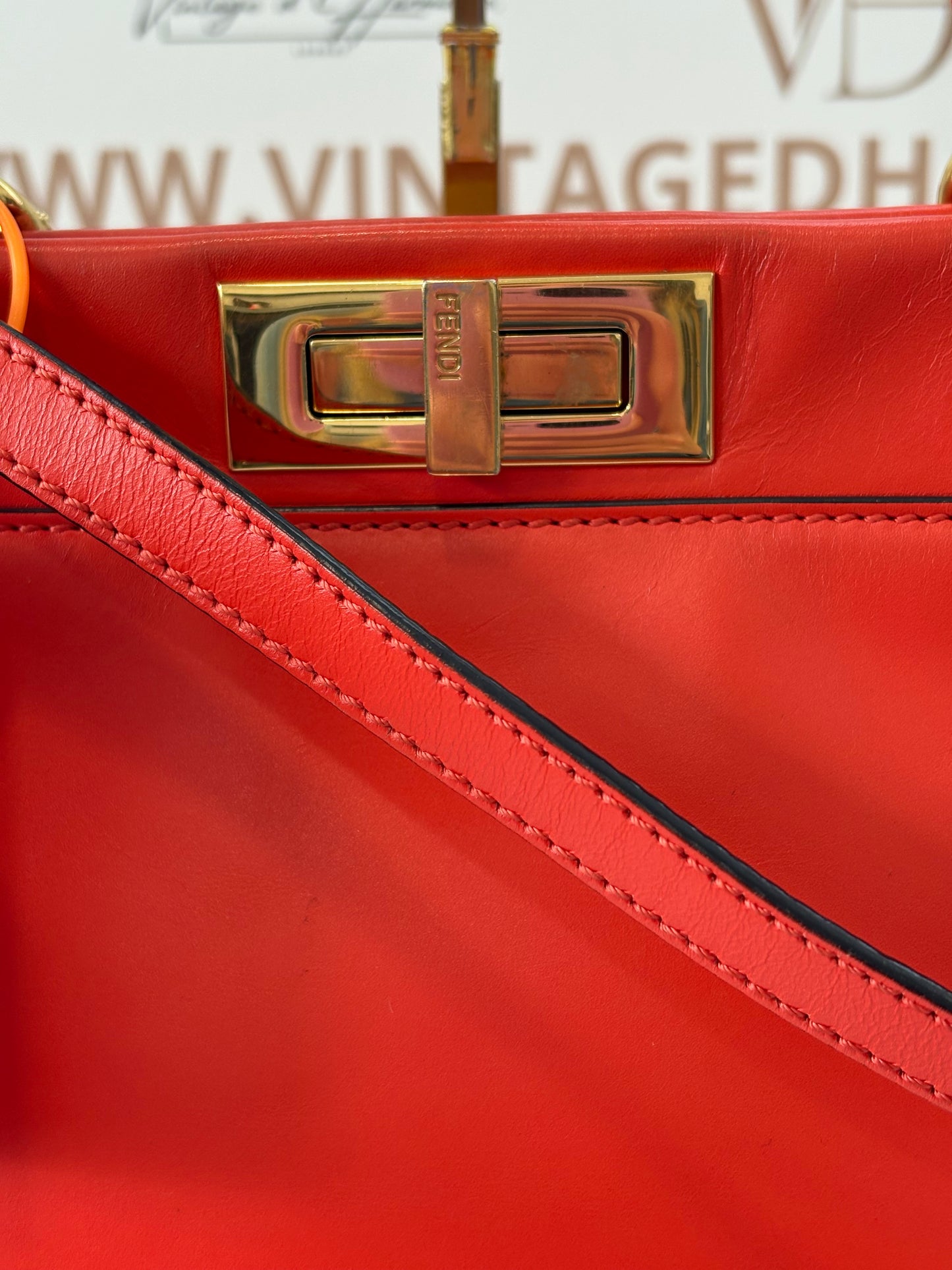 384202 - Fendi Peekaboo