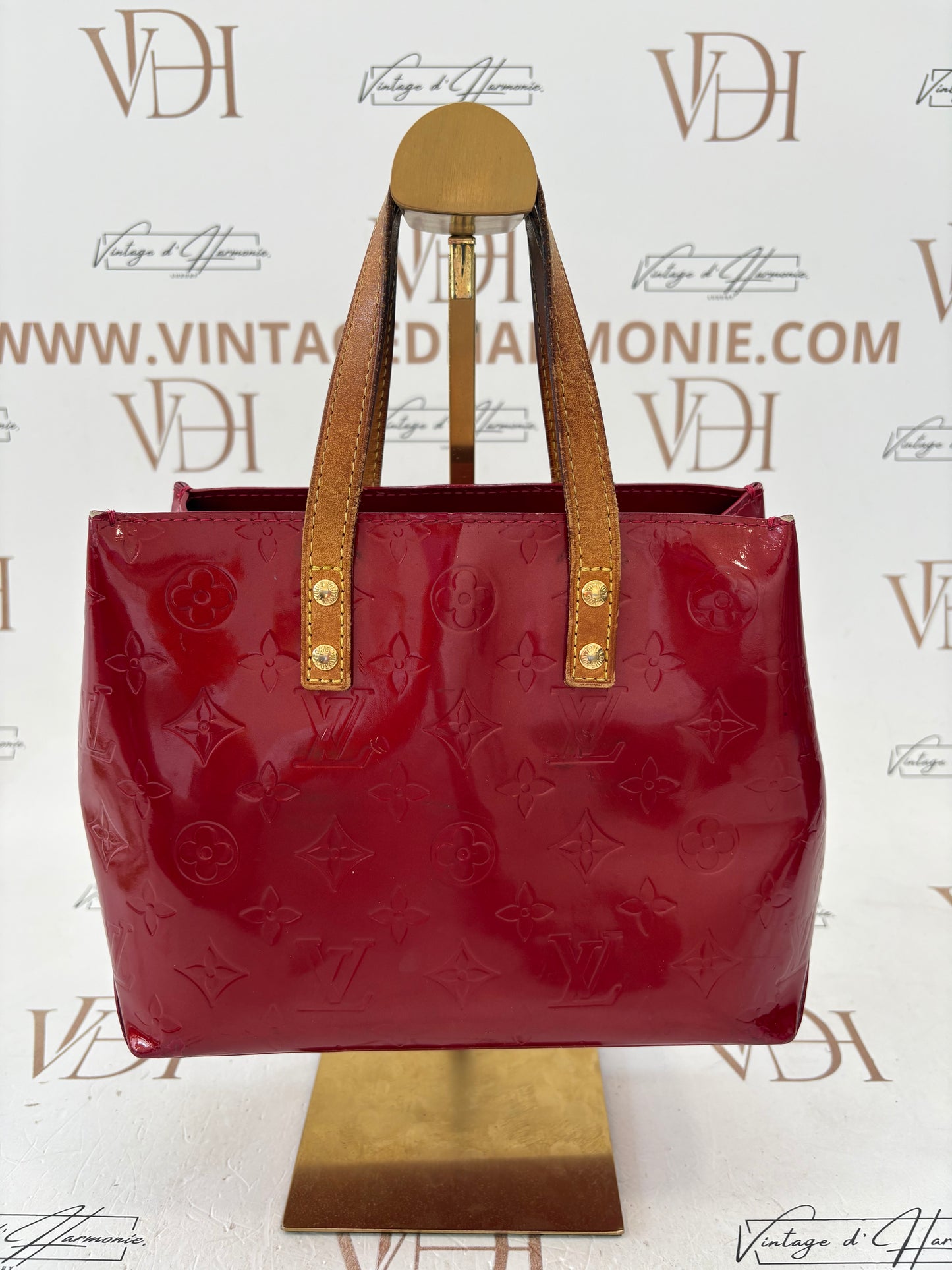017229 - Louis Vuitton Vernis Reade PM