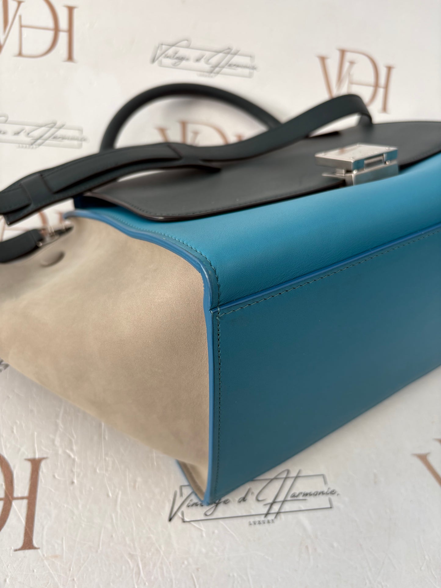 383732 - Céline Trapeze