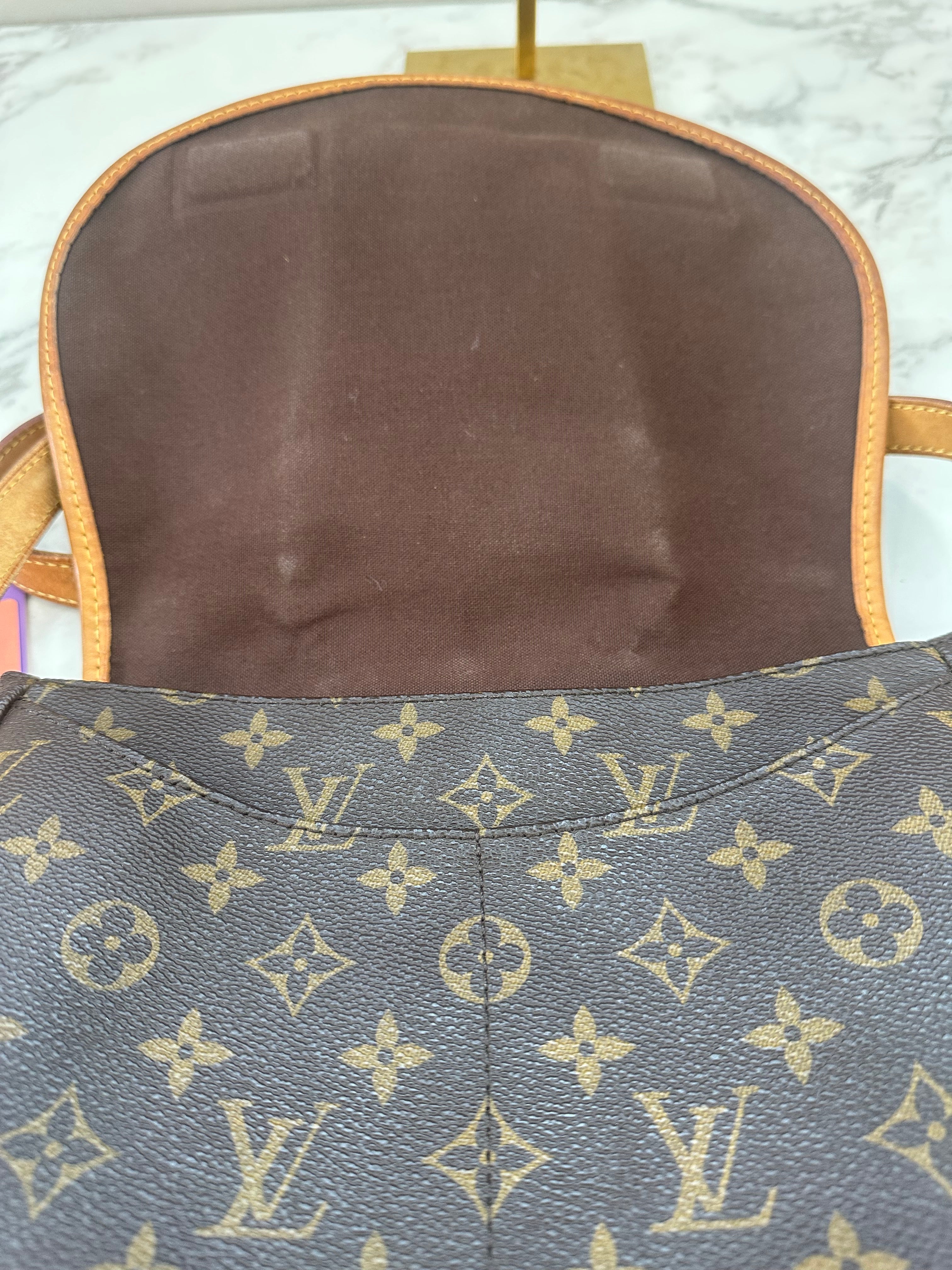 Louis Vuitton Menilmontant PM