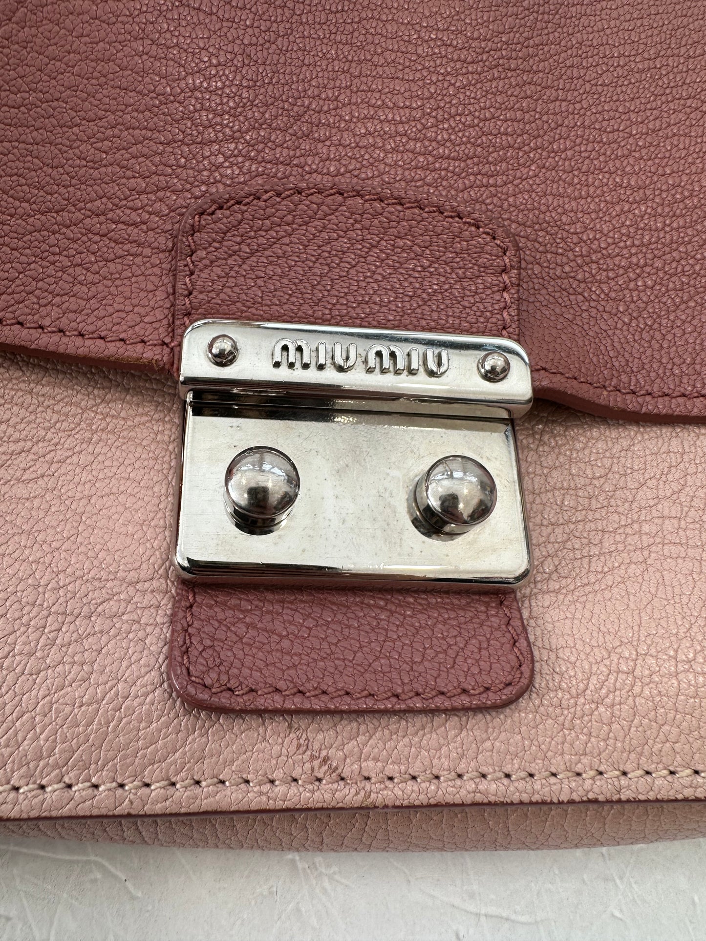 382810 - Miu Miu