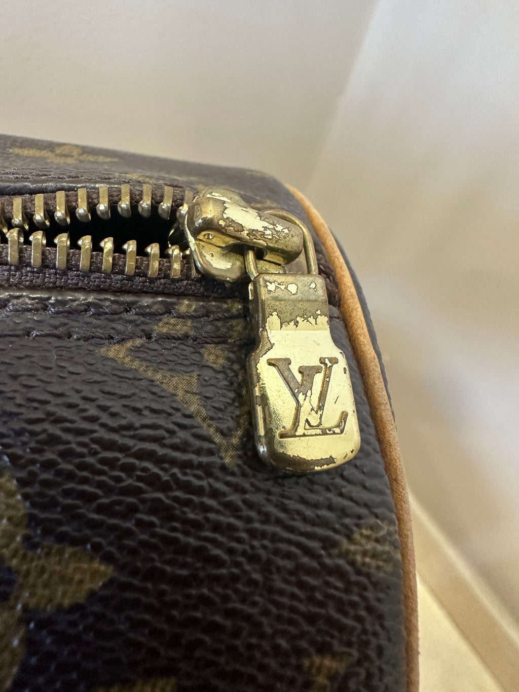 Louis Vuitton Papillon 26