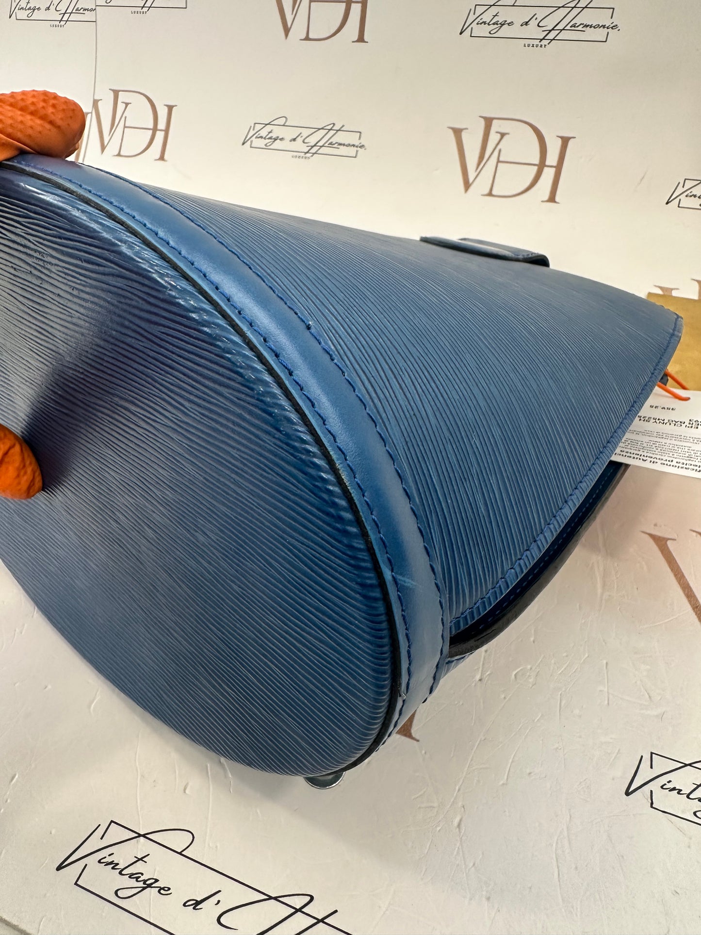 017799 - Louis Vuitton Epi Blue Cluny