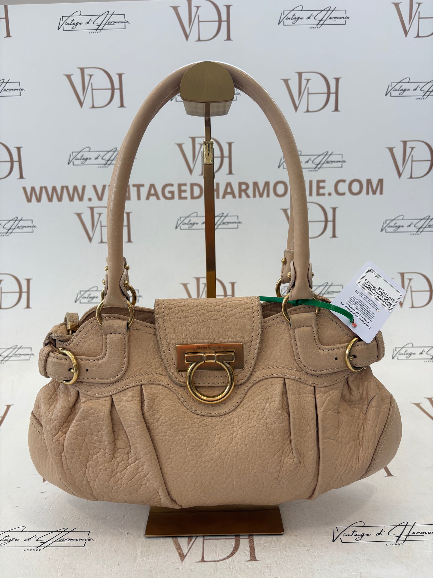 017241 - Salvatore Ferragamo Beige