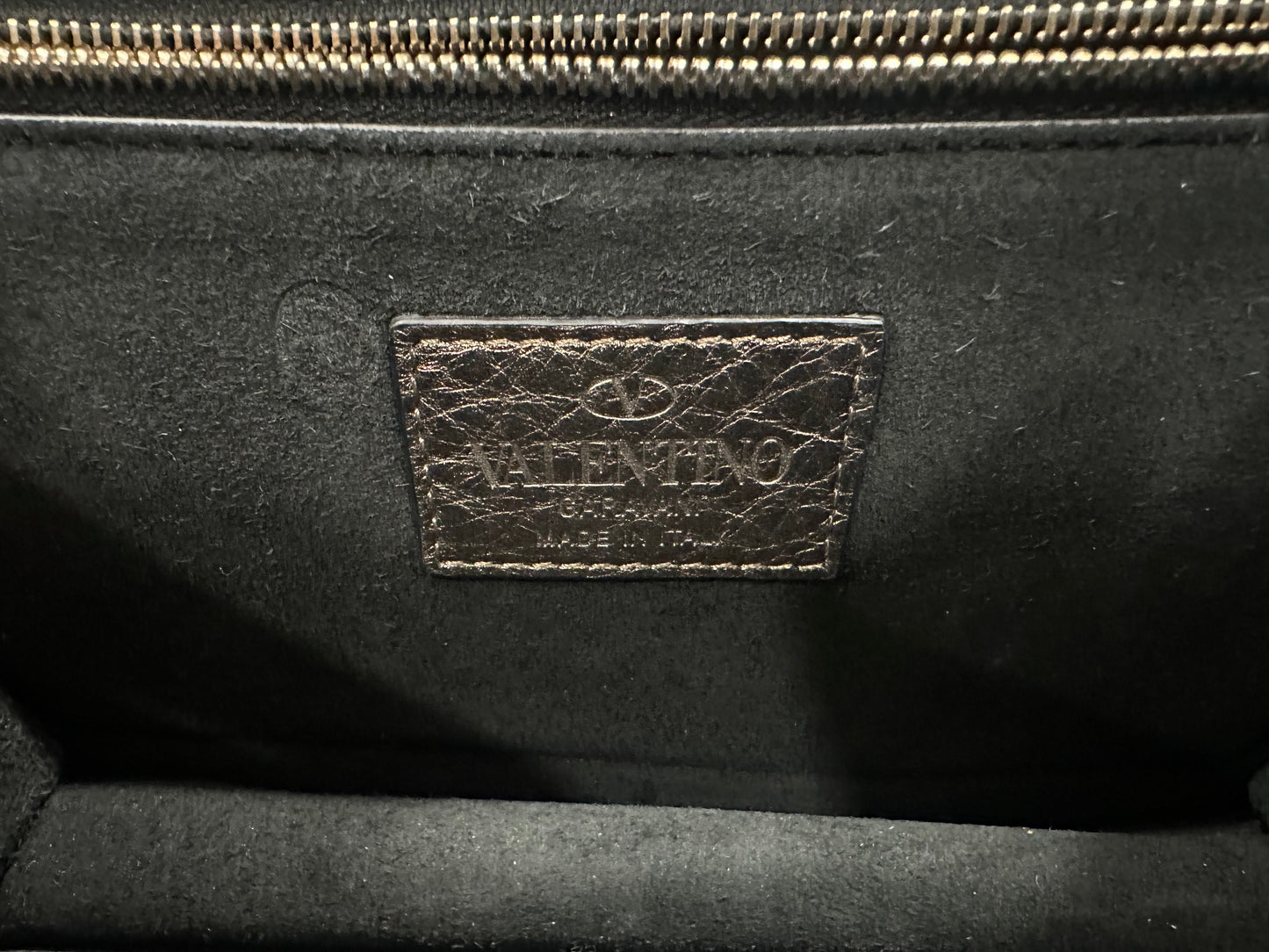 383035 - Valentino Glam Lock