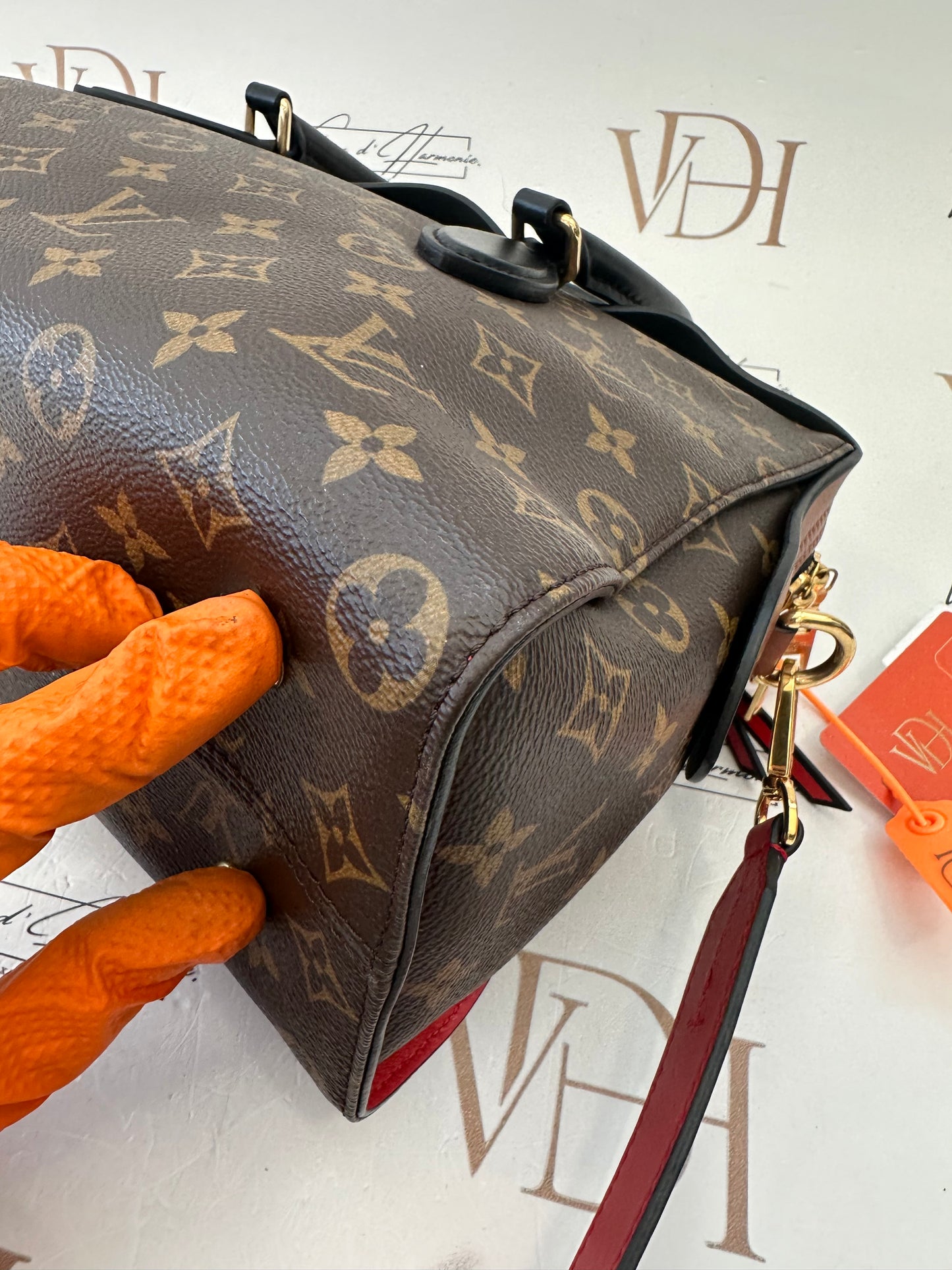 382557 - Louis Vuitton Tuileries