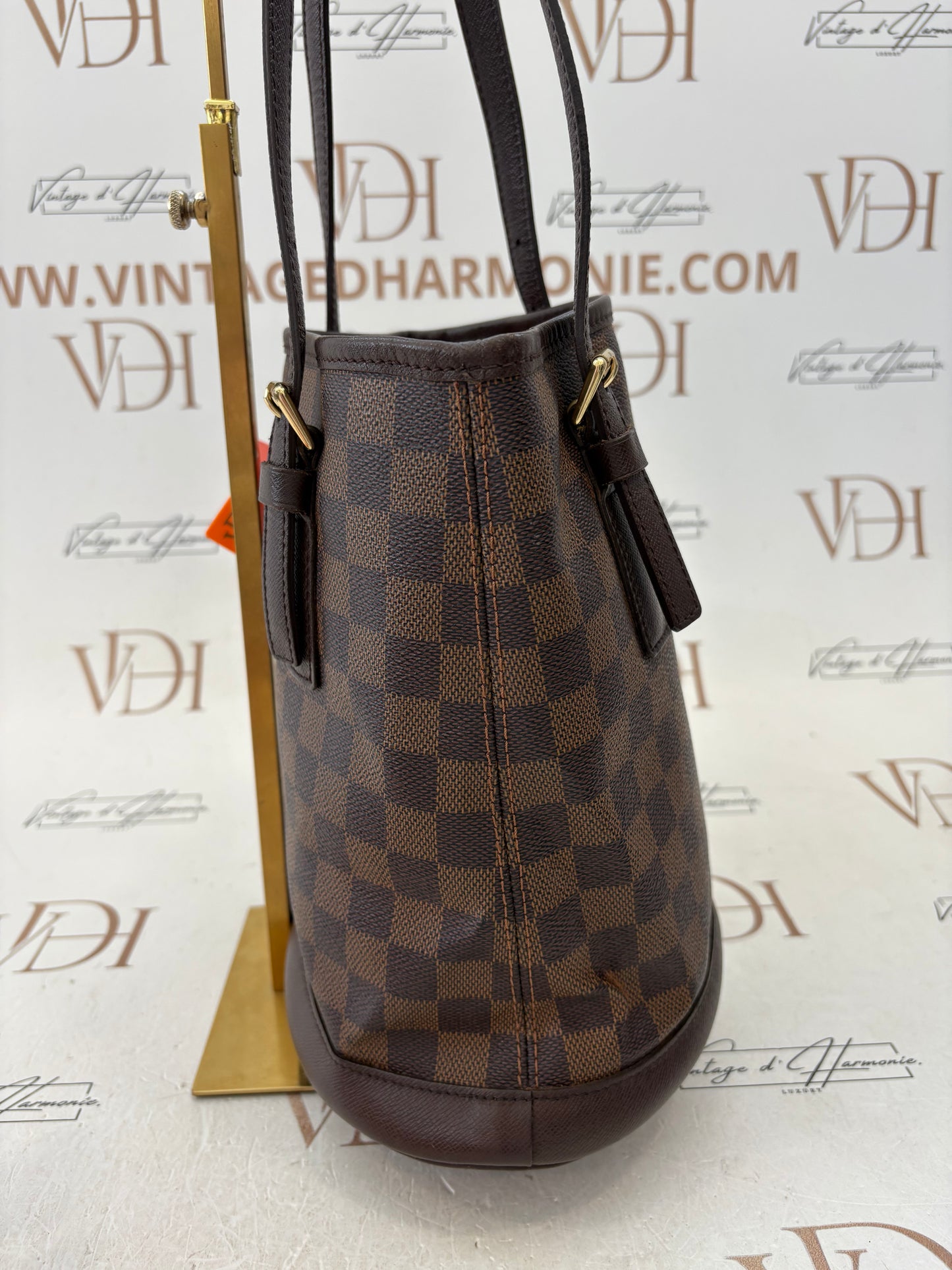 018326 - Louis Vuitton Marais