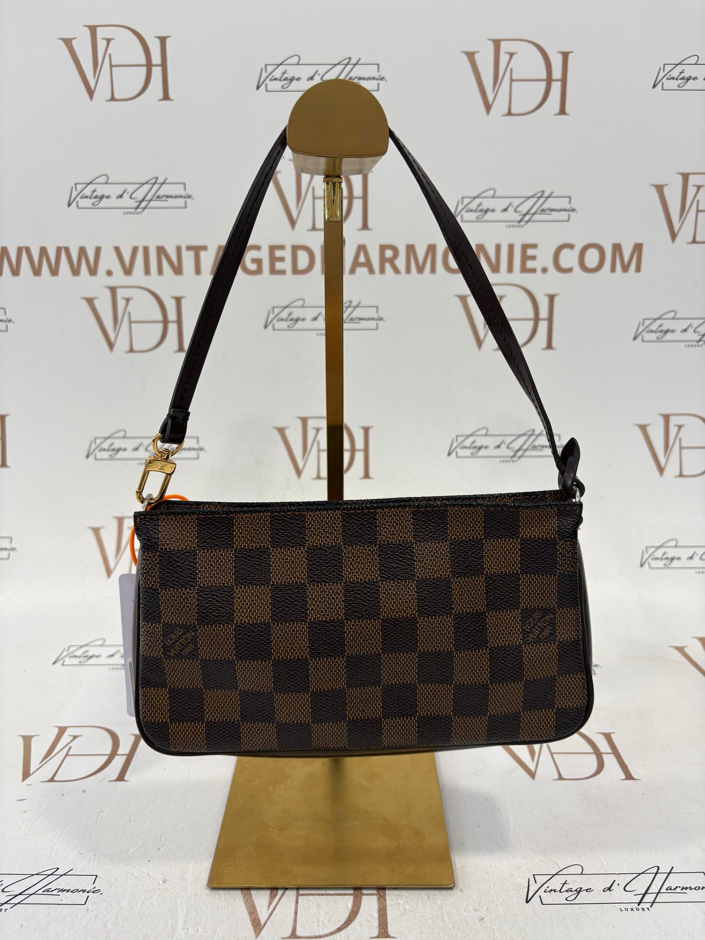 017042 - Louis Vuitton Trousse Makeup