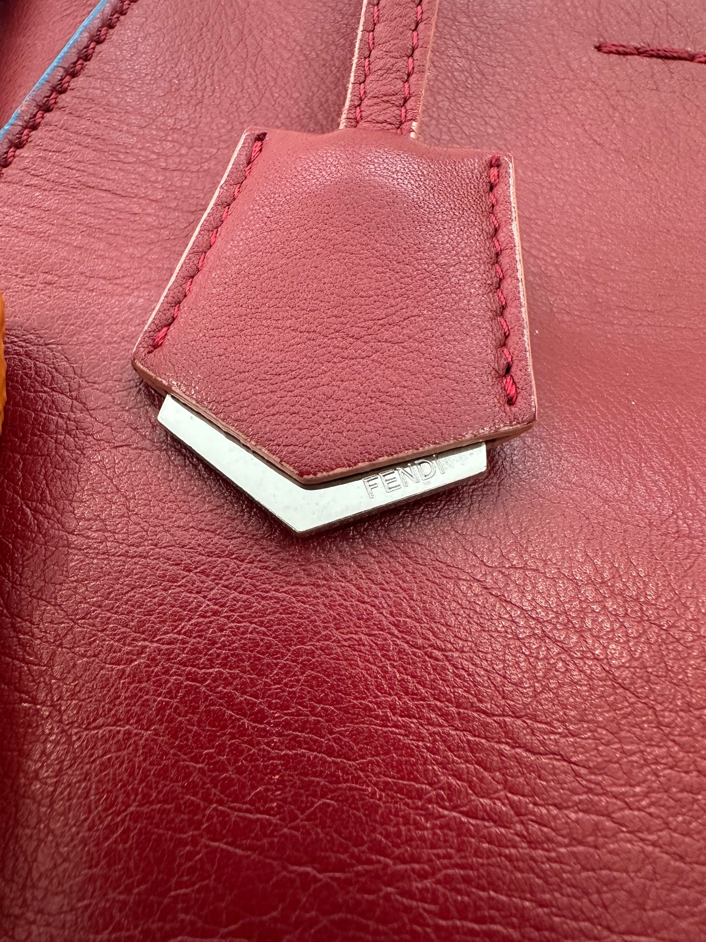 382941 - Fendi 3Jours