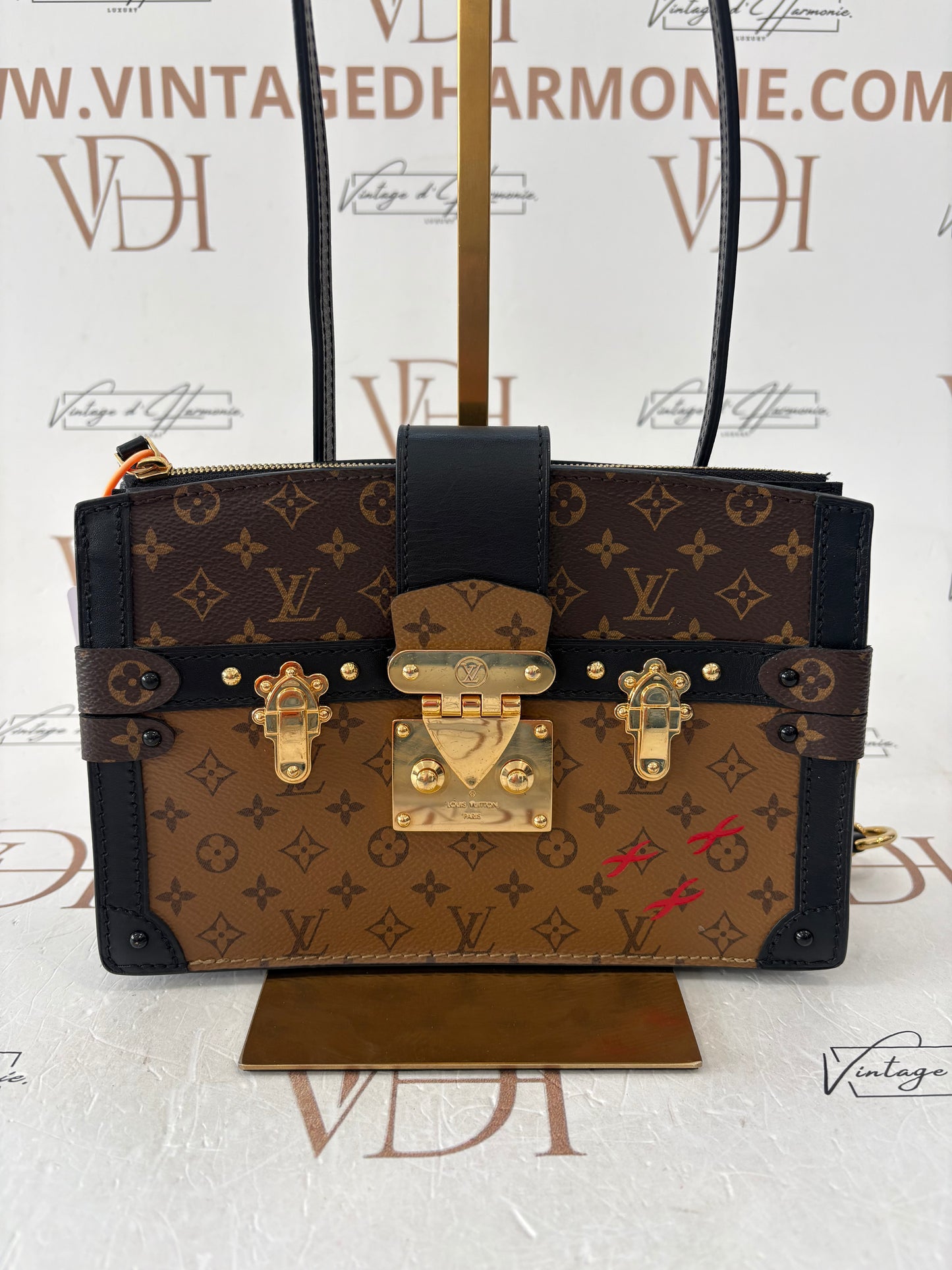 383336 - Louis Vuitton Clutch