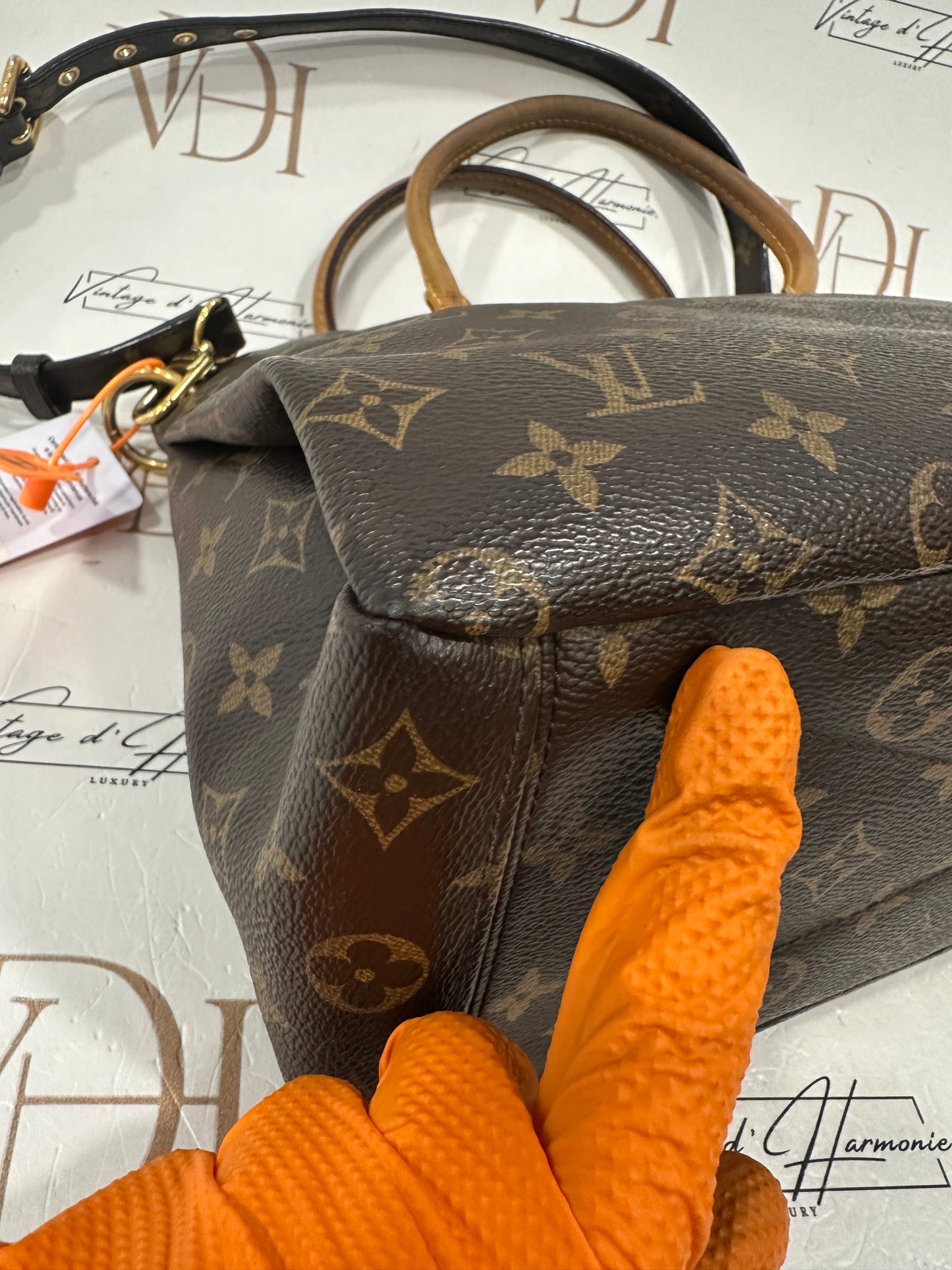 382945 -  - Louis Vuitton Pallas