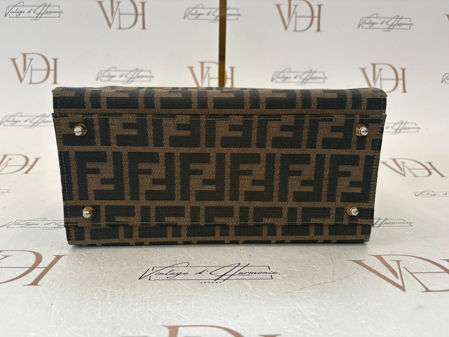 018105 - Fendi Brown Zucca