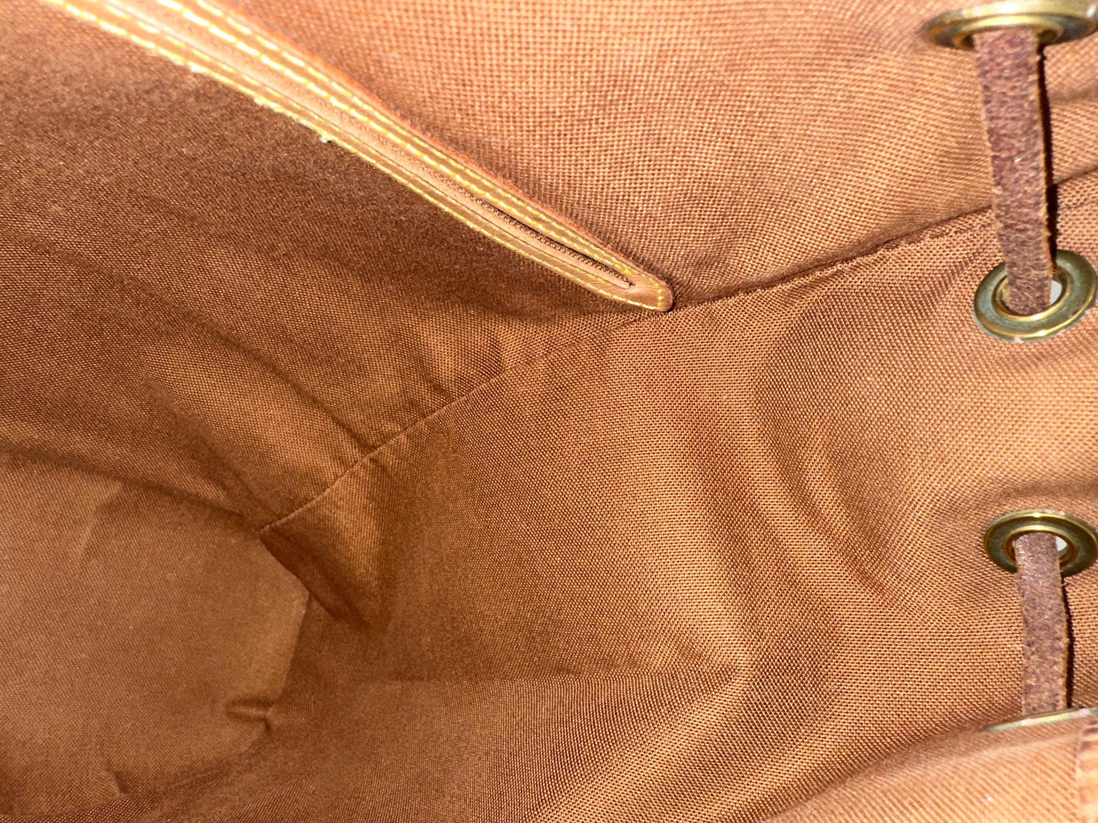 Louis Vuitton Montsouris MM