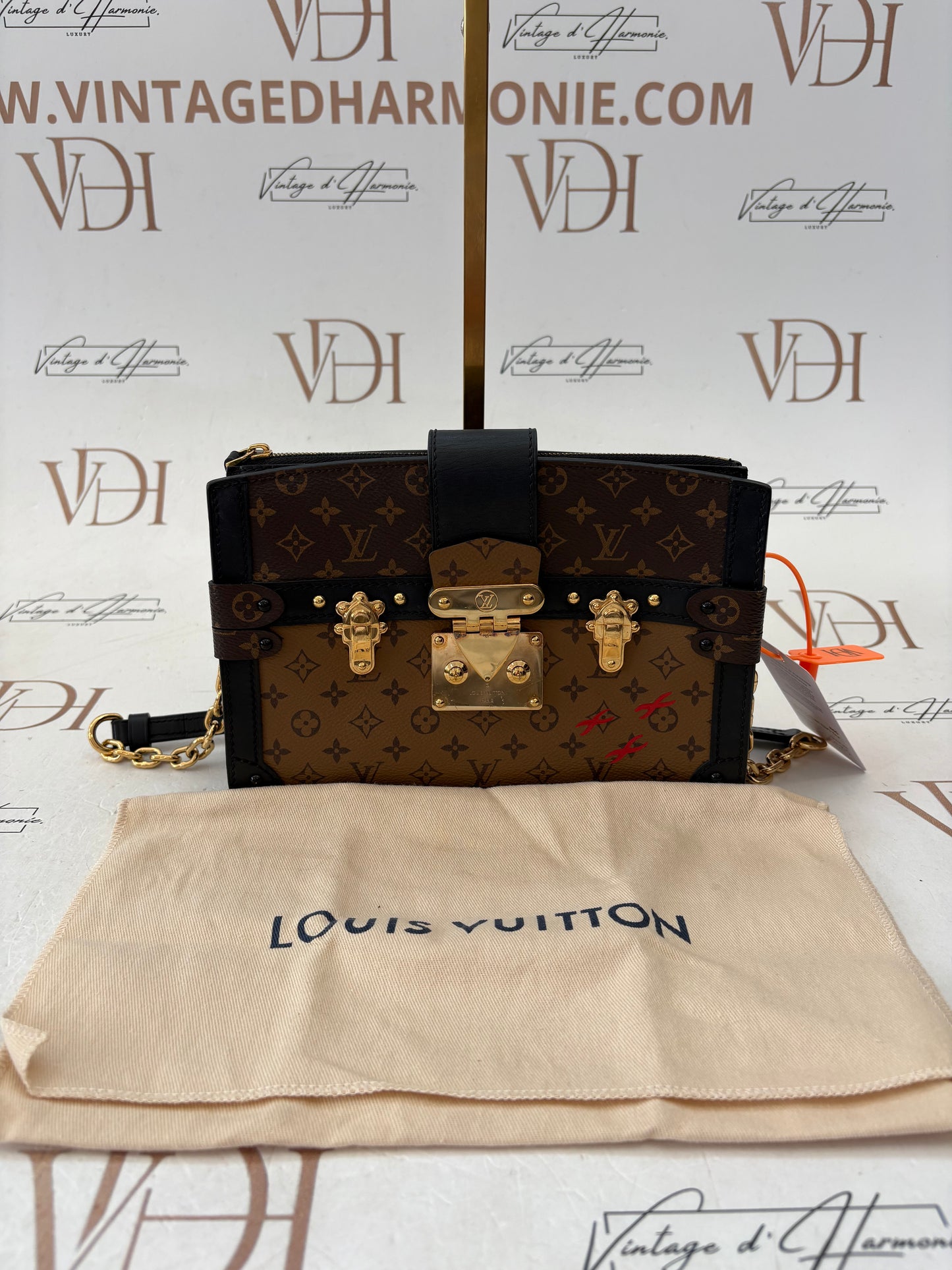 383978 - Louis Vuitton Trunk Clutch