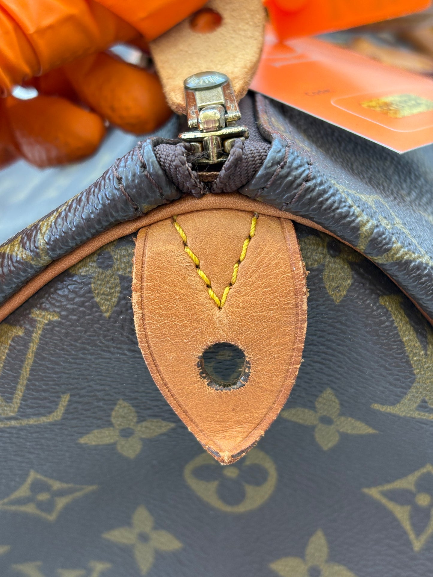 018112 - Louis Vuitton Speedy 40