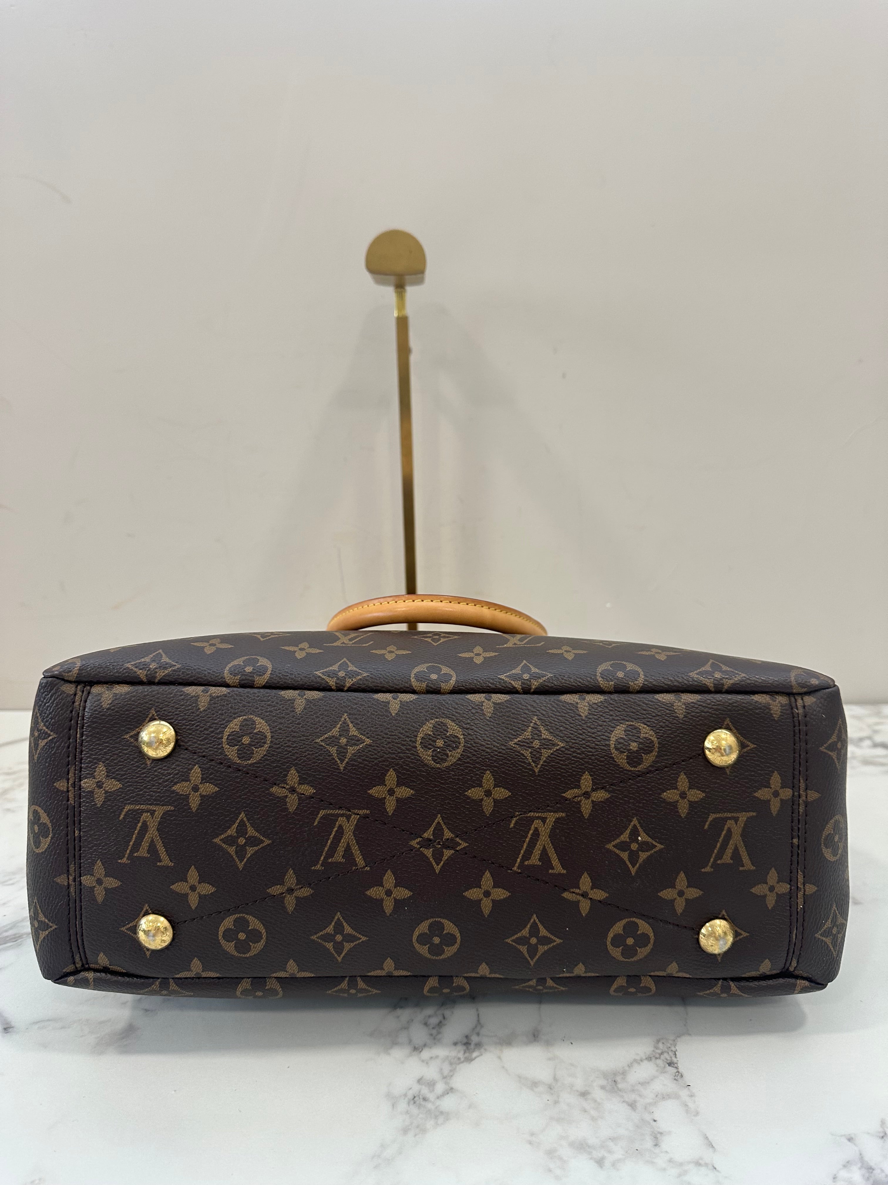 Louis Vuitton Pallas