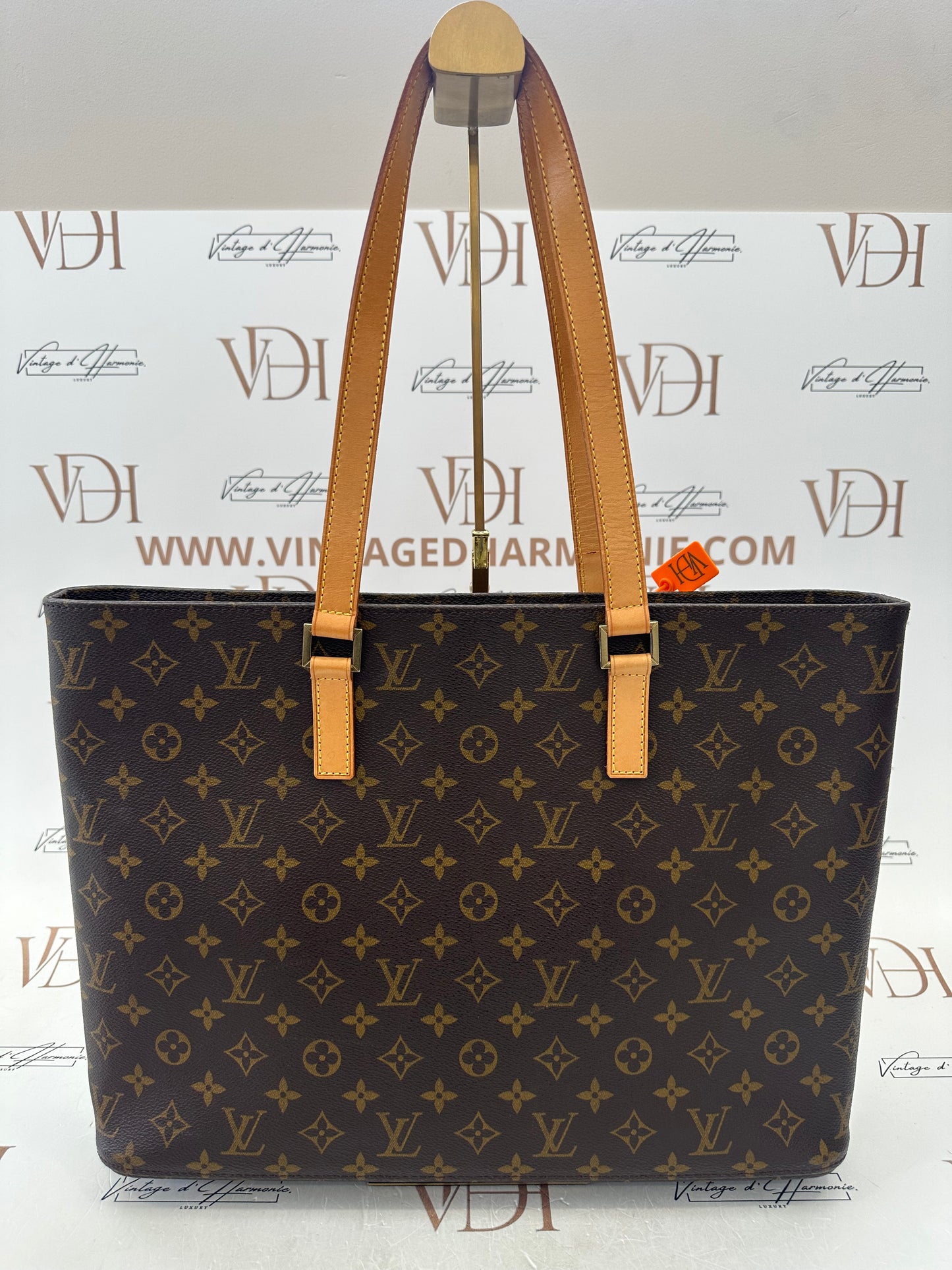 017864 - Louis Vuitton Luco