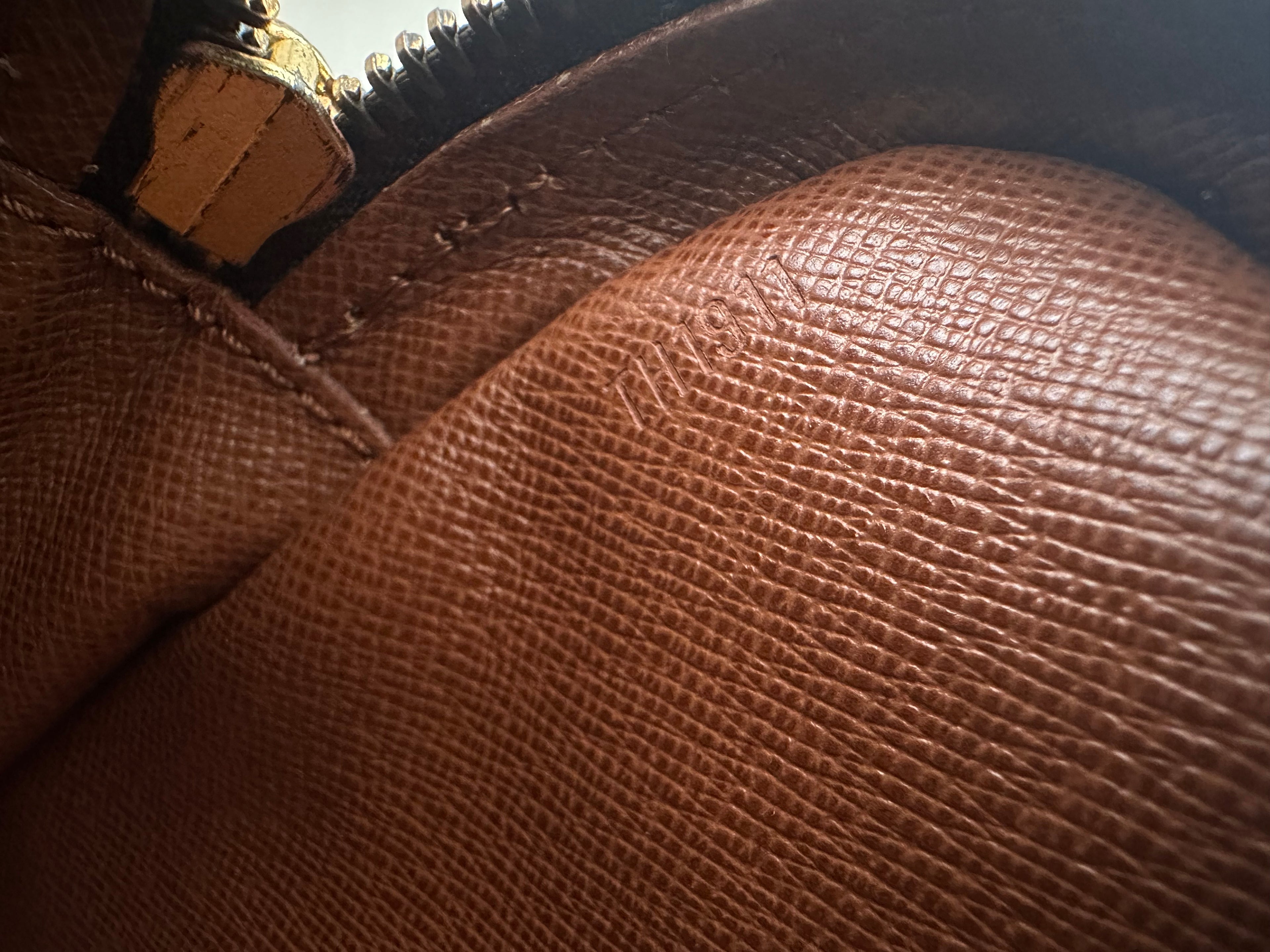 Louis Vuitton Dragonne GM