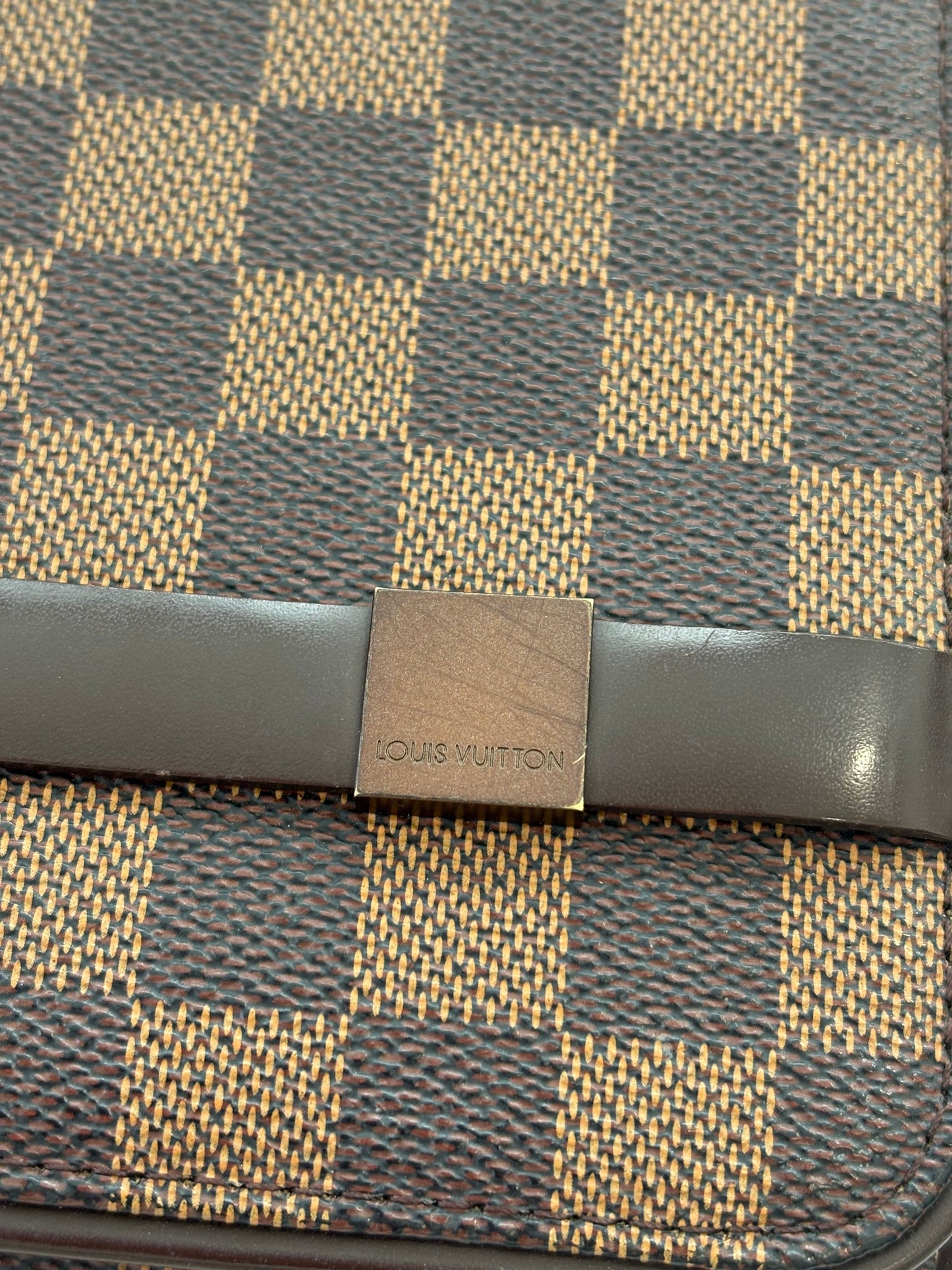 017321 - Louis Vuitton Damier Tribeca