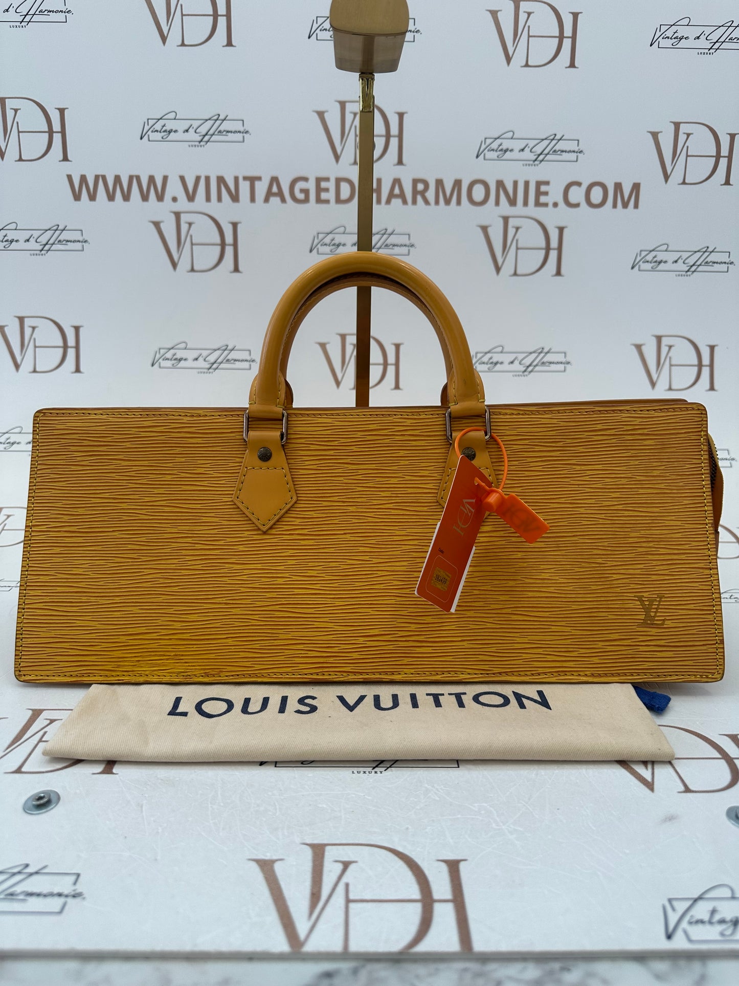 382499 - Louis Vuitton Sac Tringle