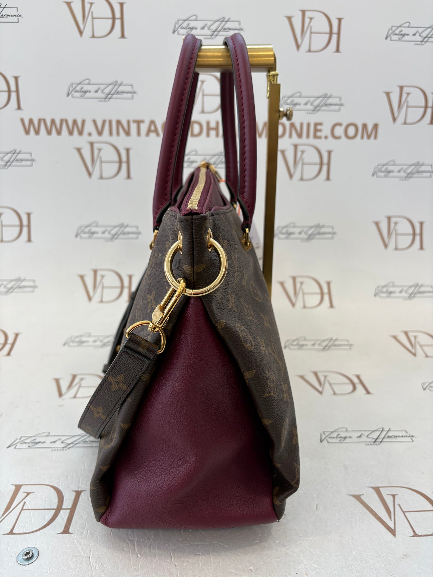 383833 - Louis Vuitton Pallas