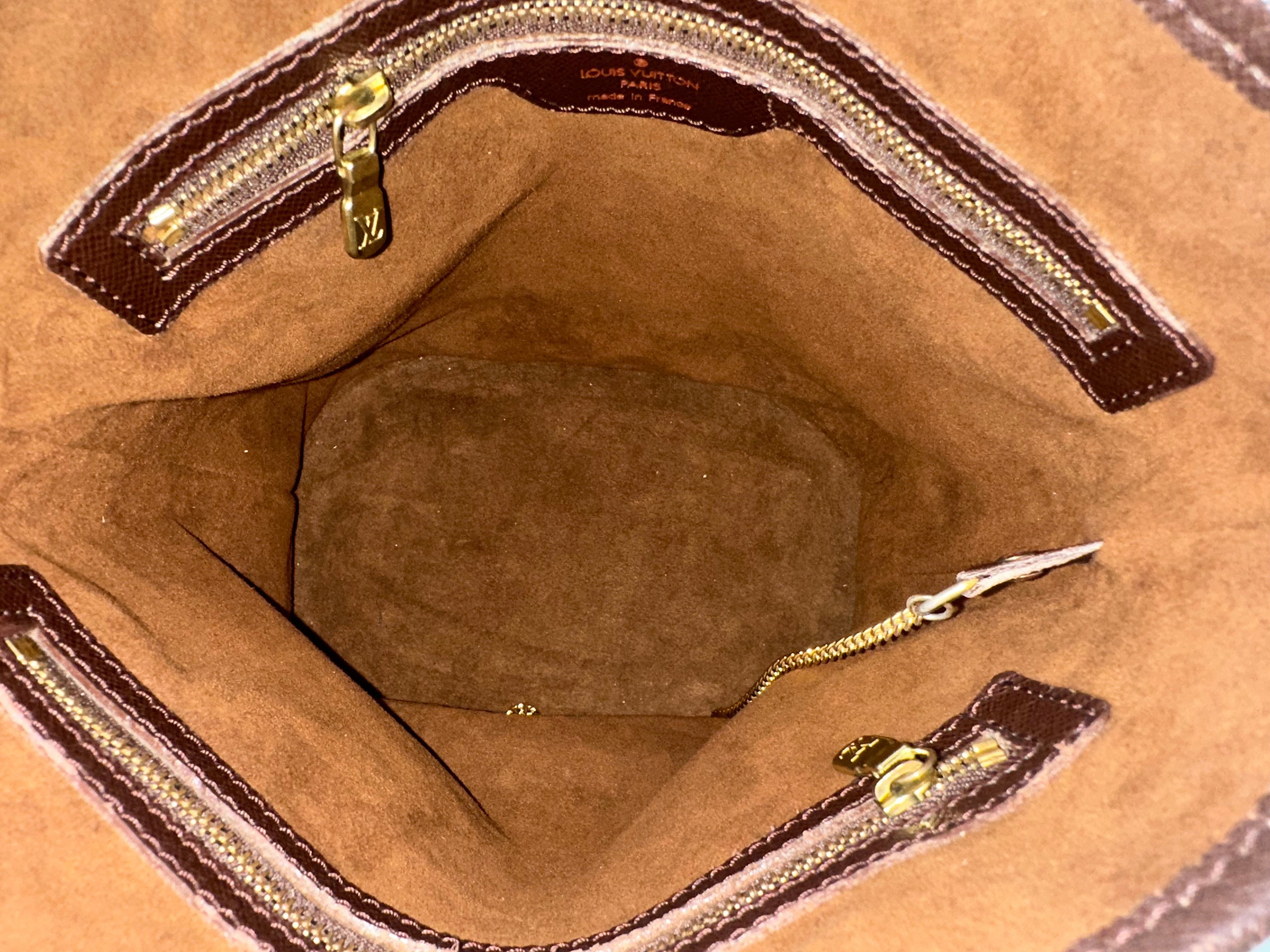 Louis Vuitton Marais