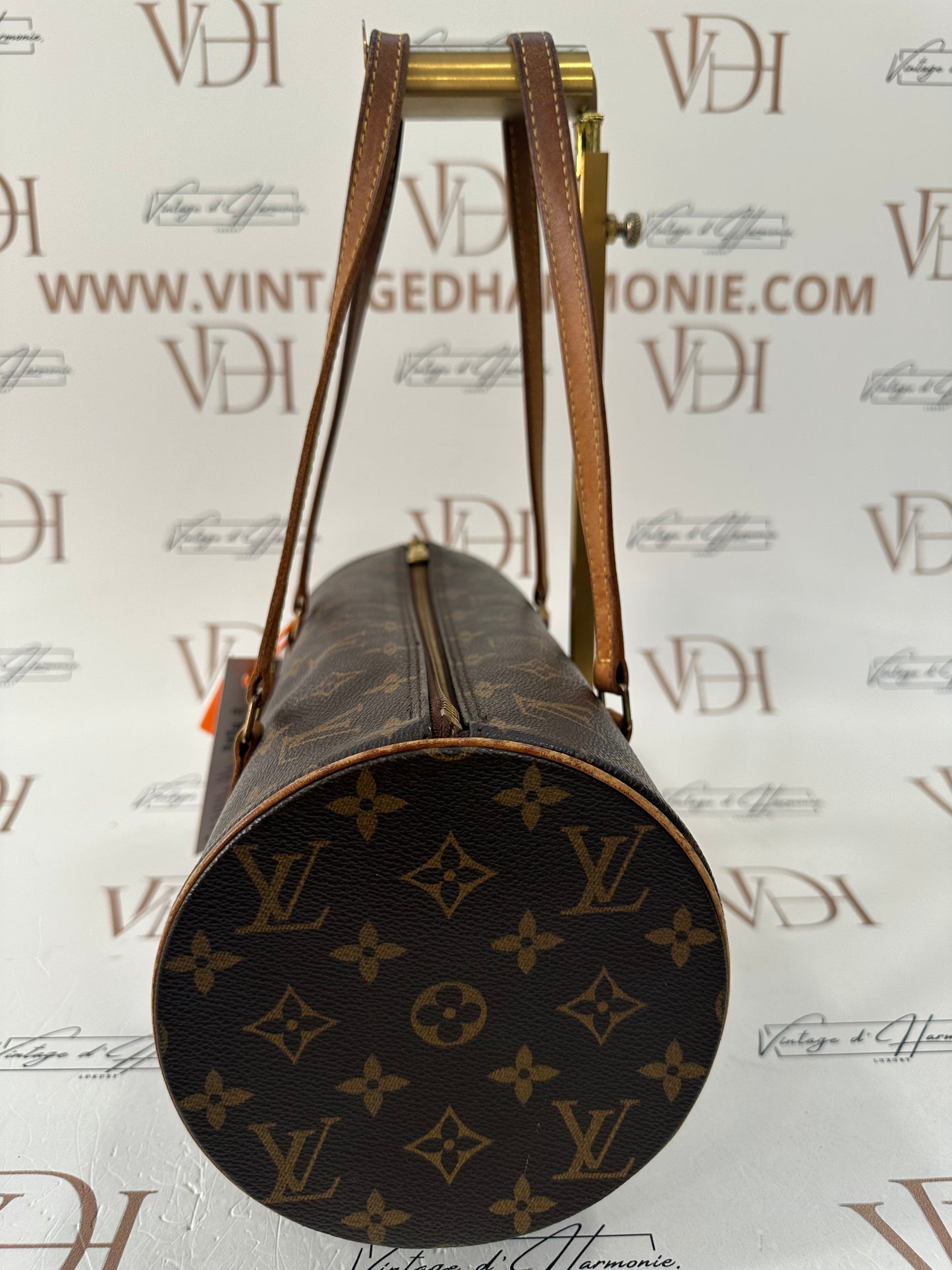 017810 - Louis Vuitton Papillon 30