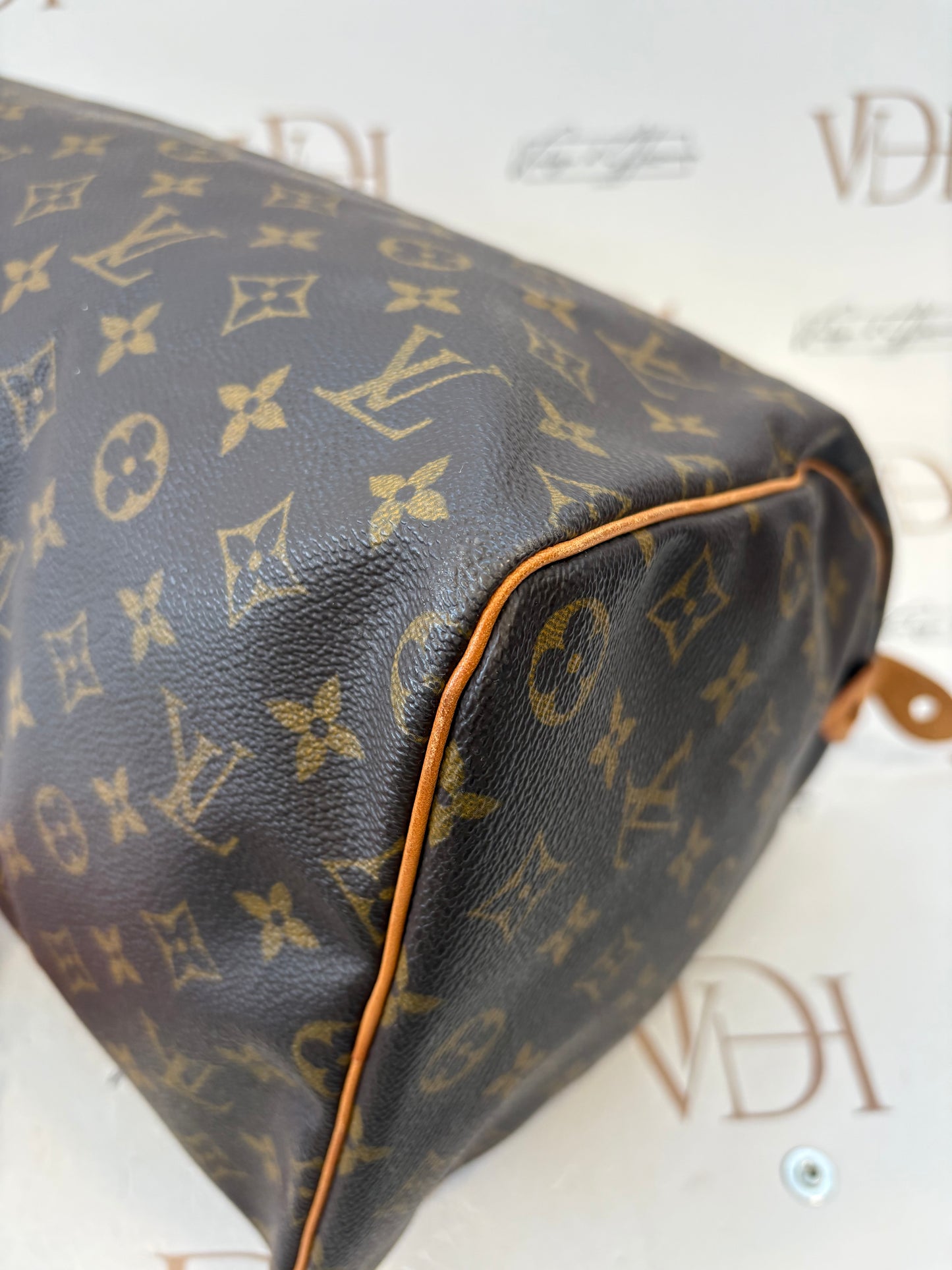 018862 - Louis Vuitton Speedy 40