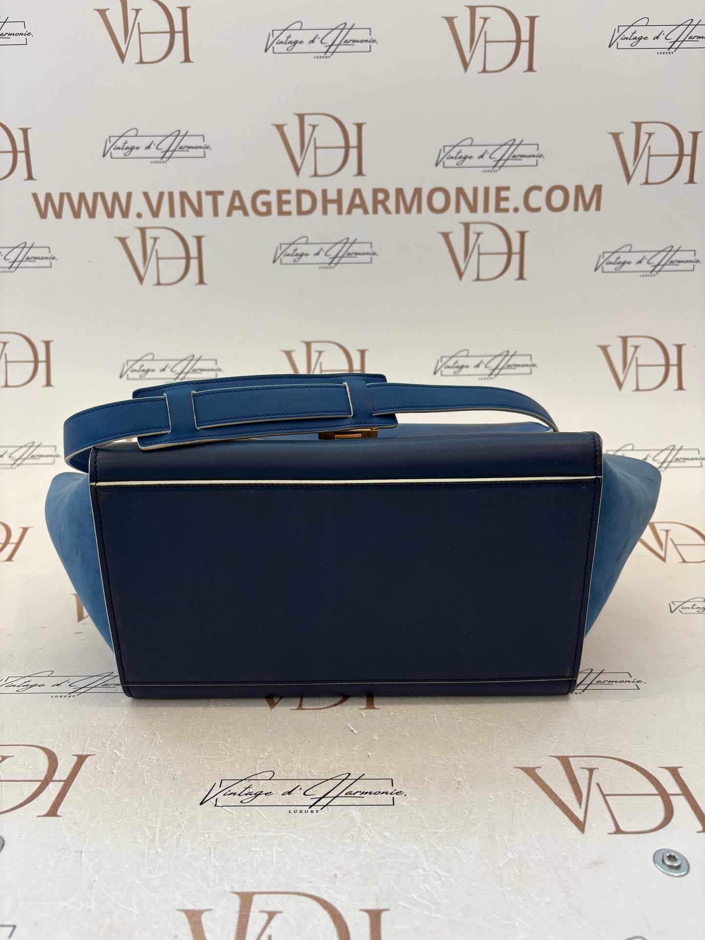 383707 - Céline Trapeze