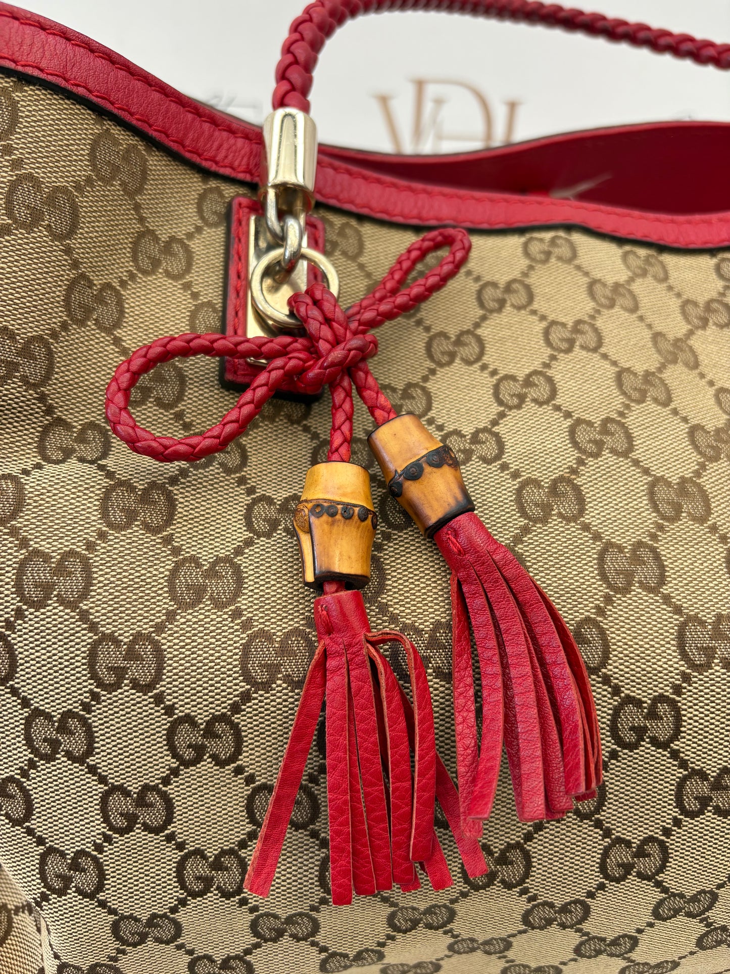 383624 - Gucci Bella