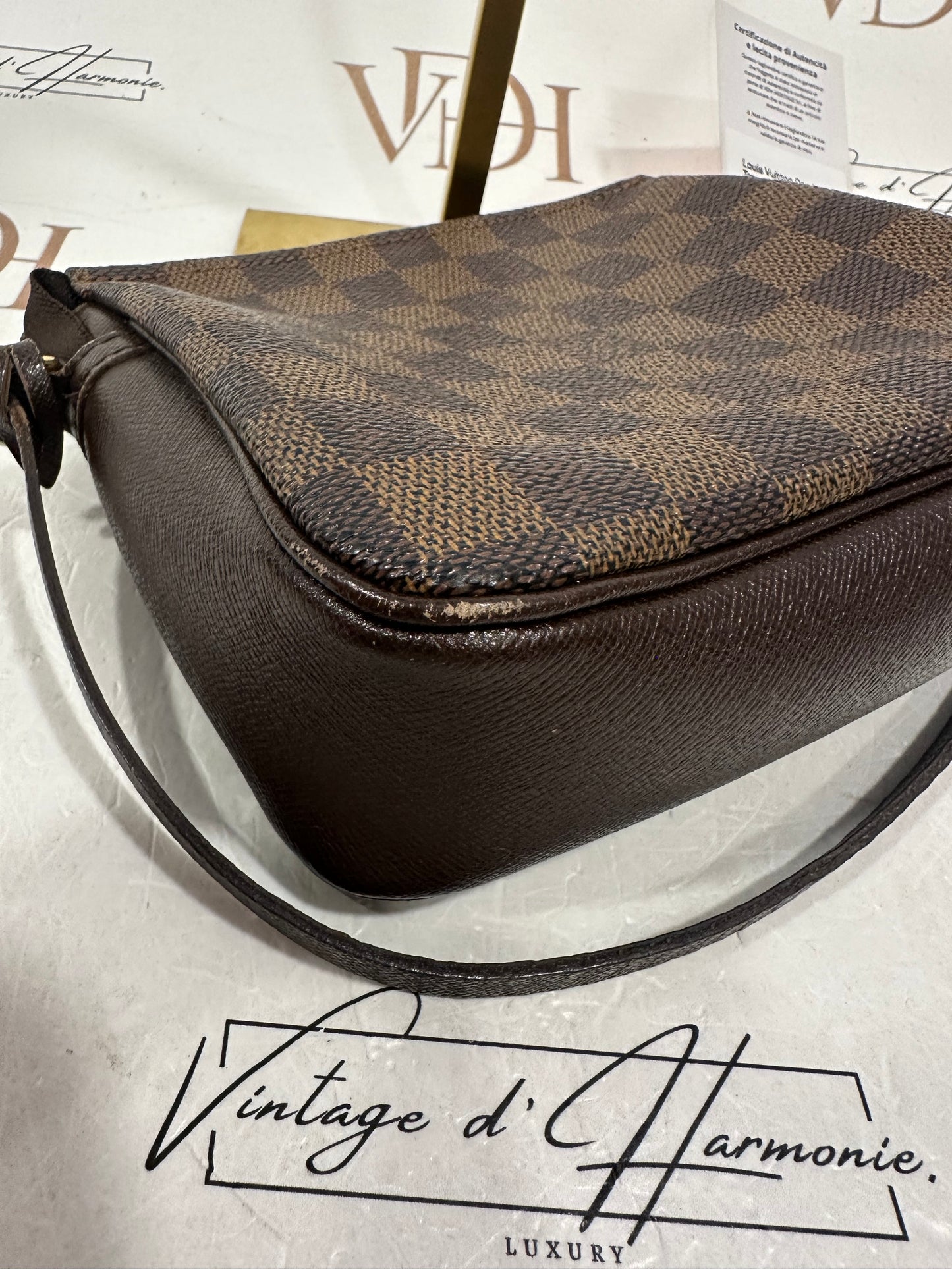 016900 - Louis Vuitton Trousse