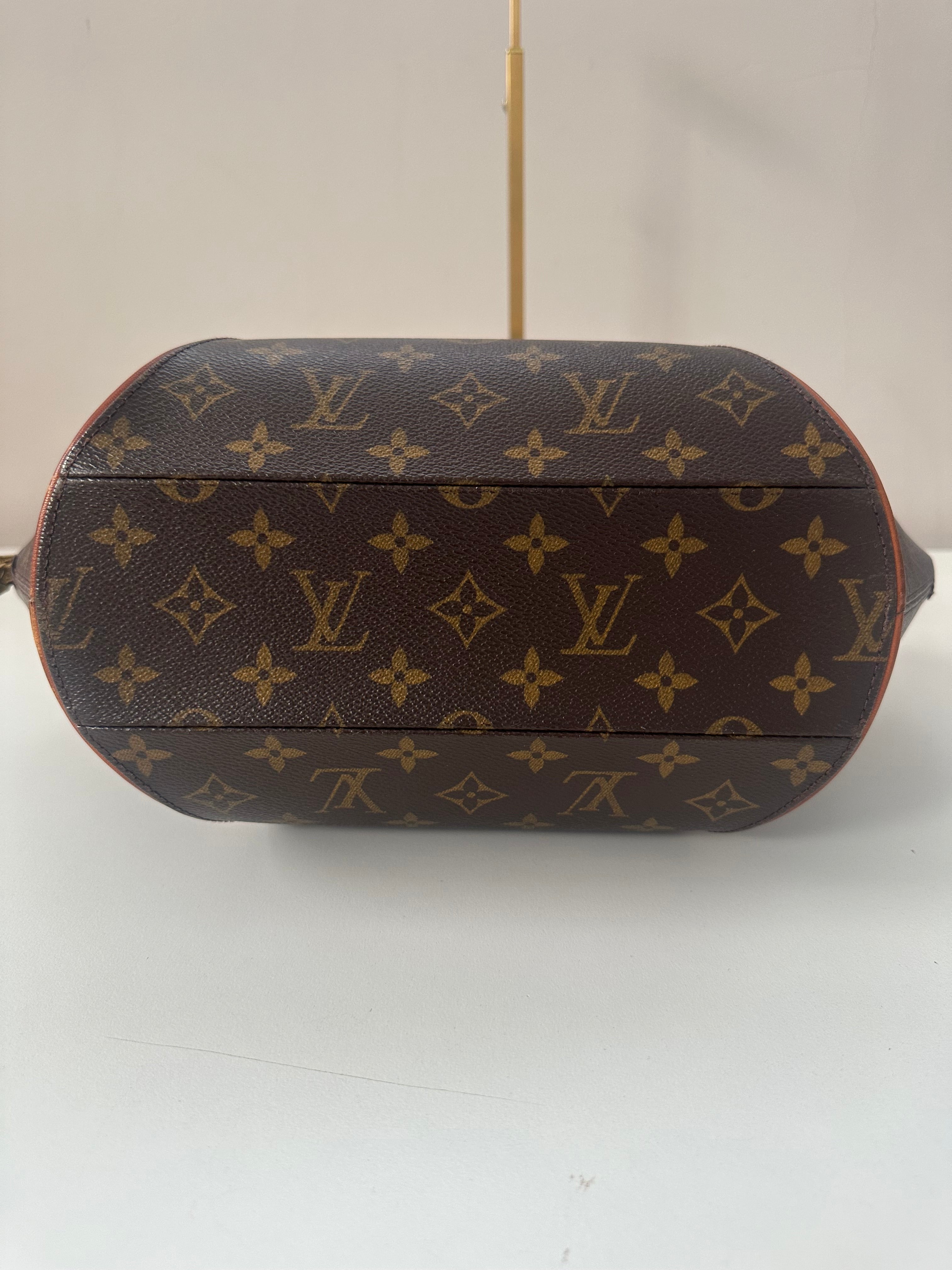 Louis Vuitton Ellipse MM