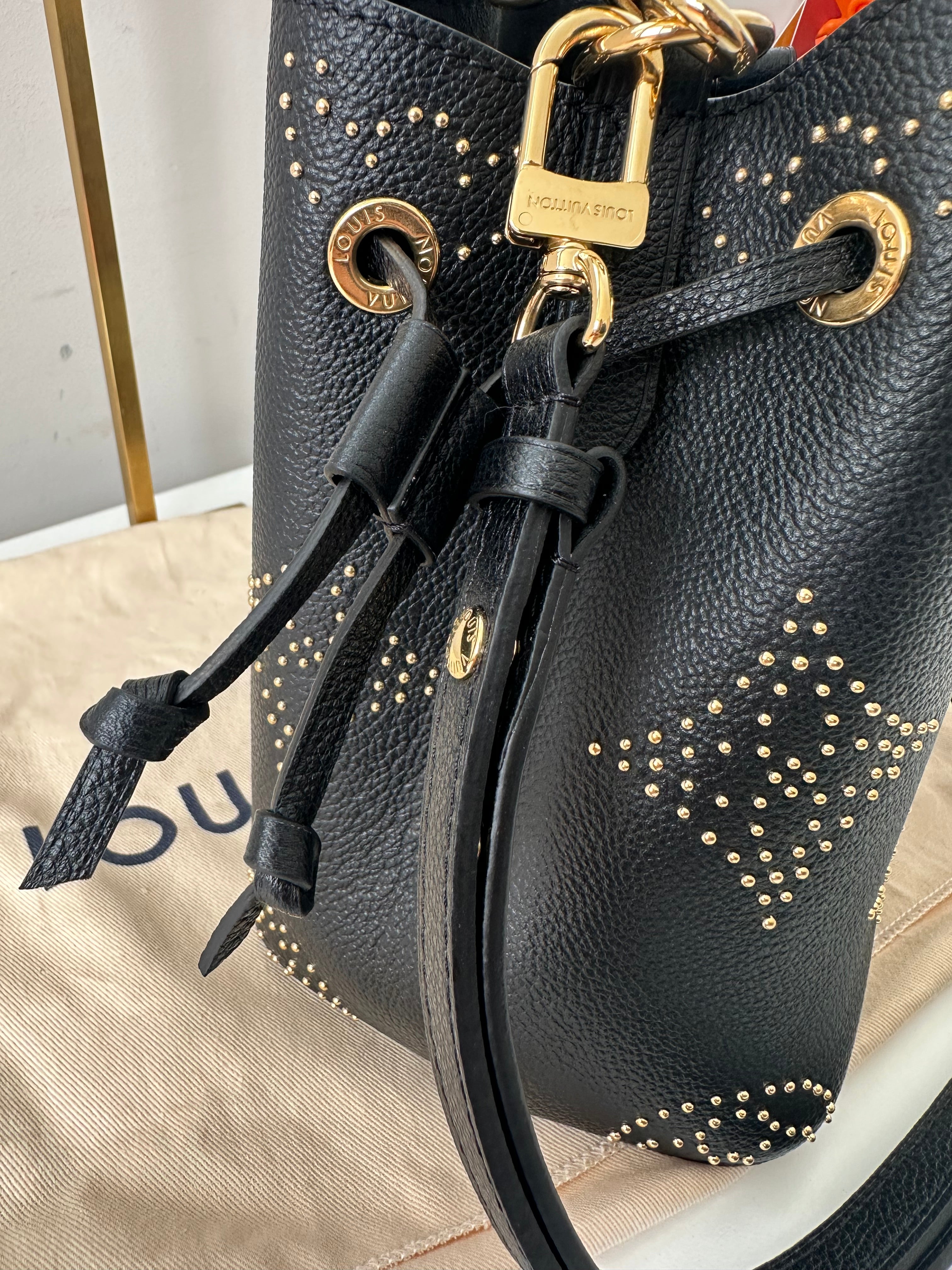 Louis Vuitton Neonoe BB