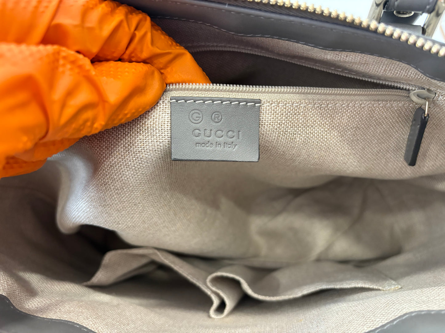 383685 - Gucci Grey