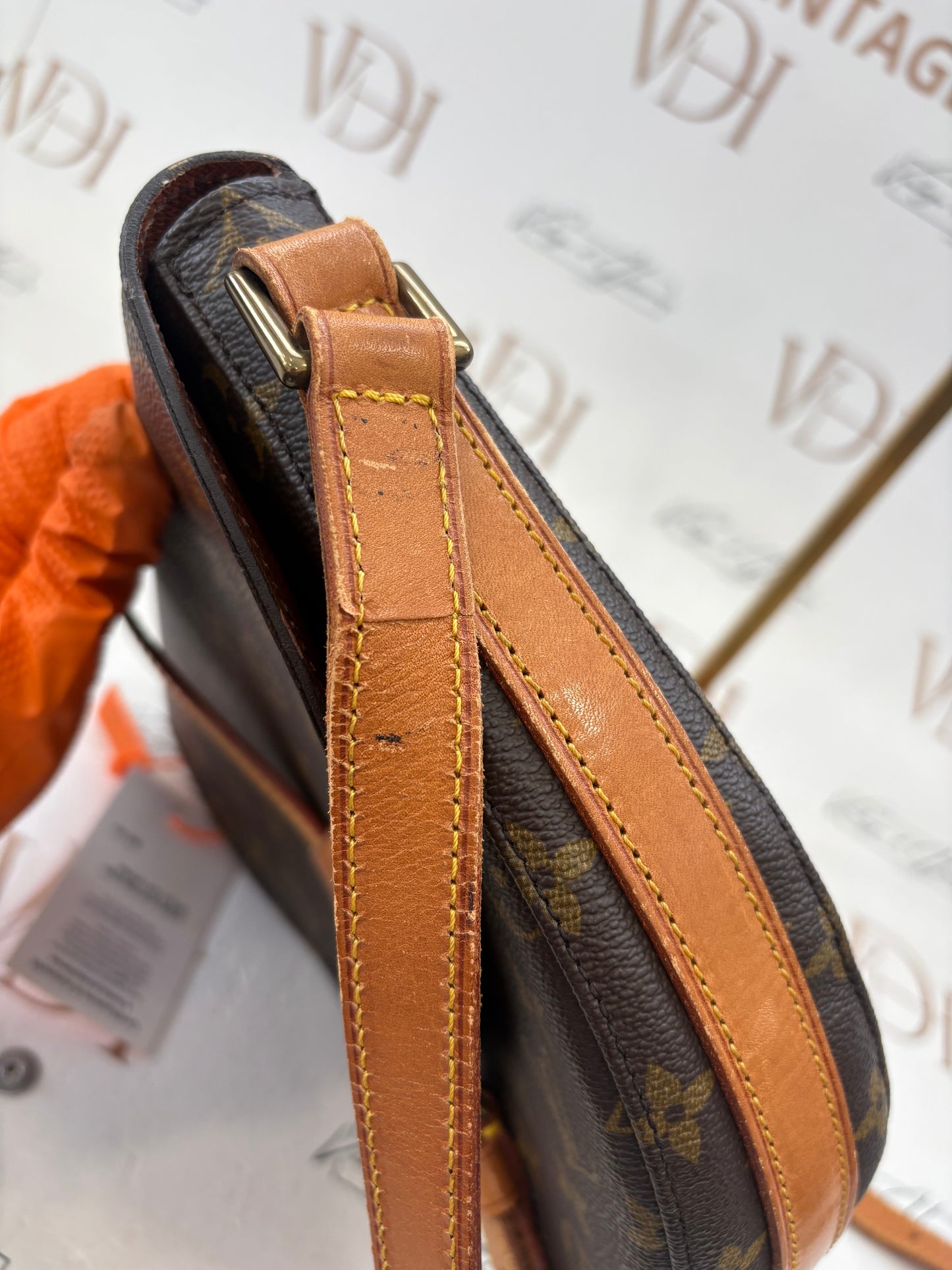 018956 - Louis Vuitton Chantilly GM