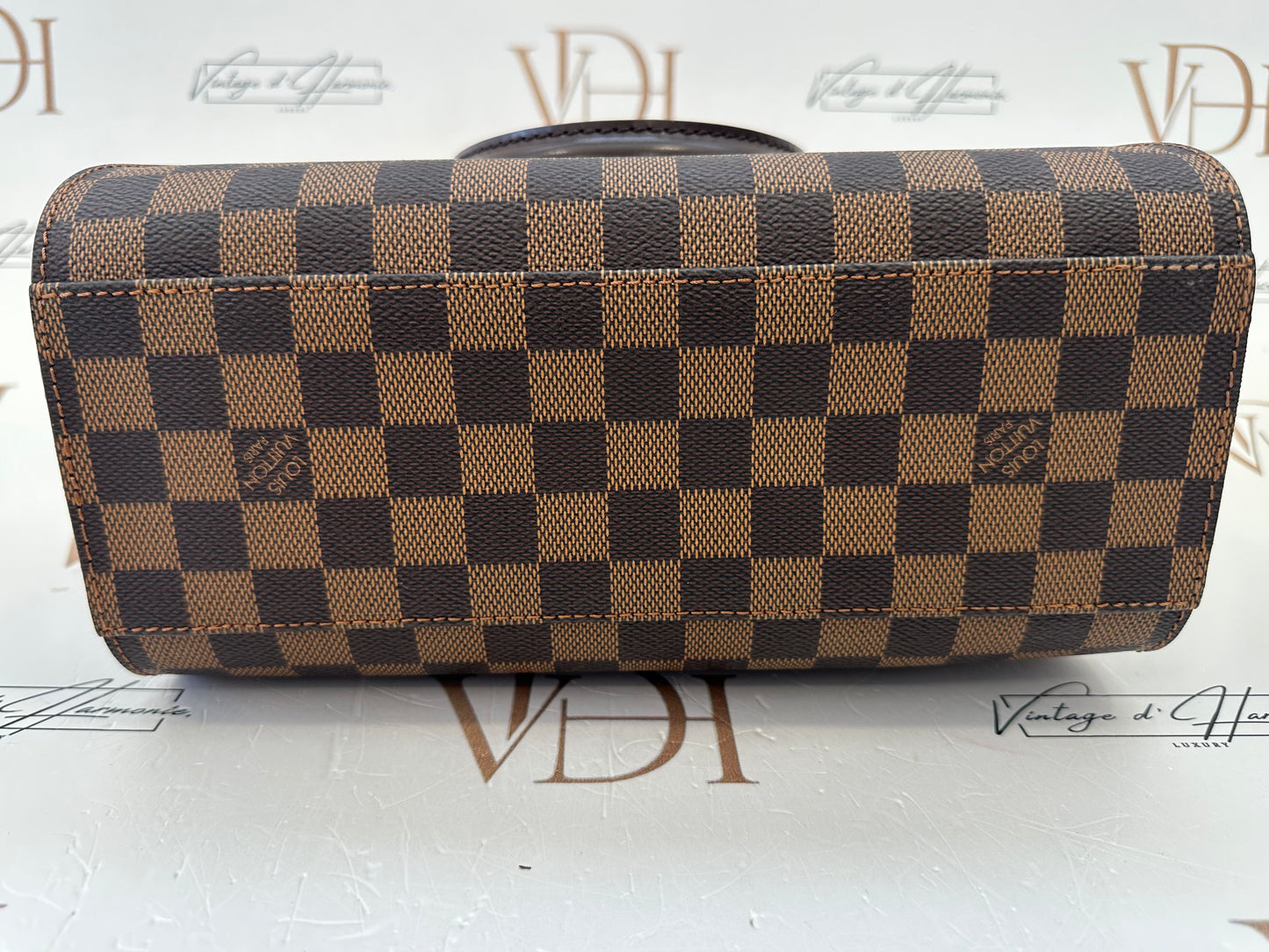 017823 - Louis Vuitton Triana