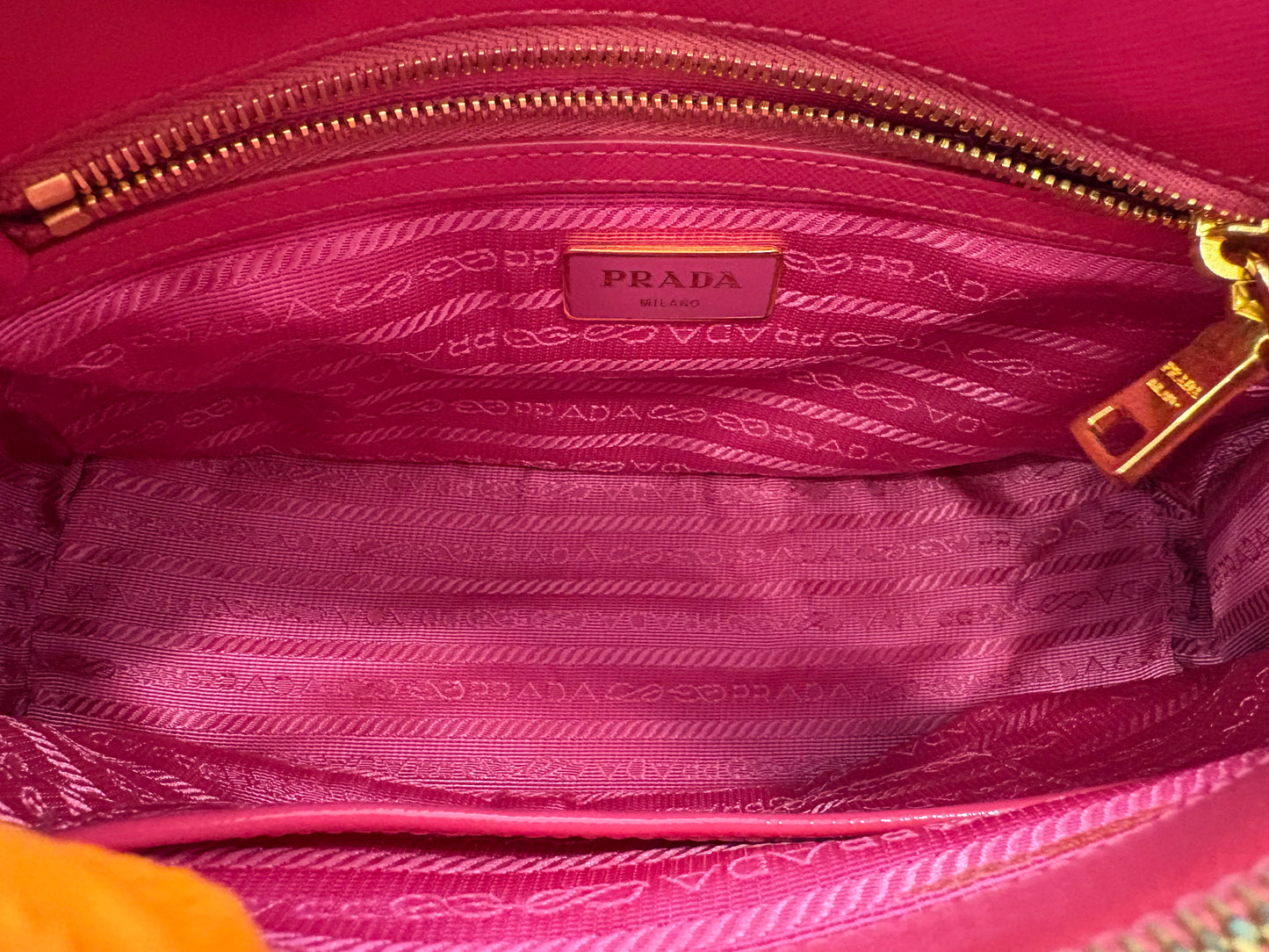 382954 - Prada Galleria Nano Pink