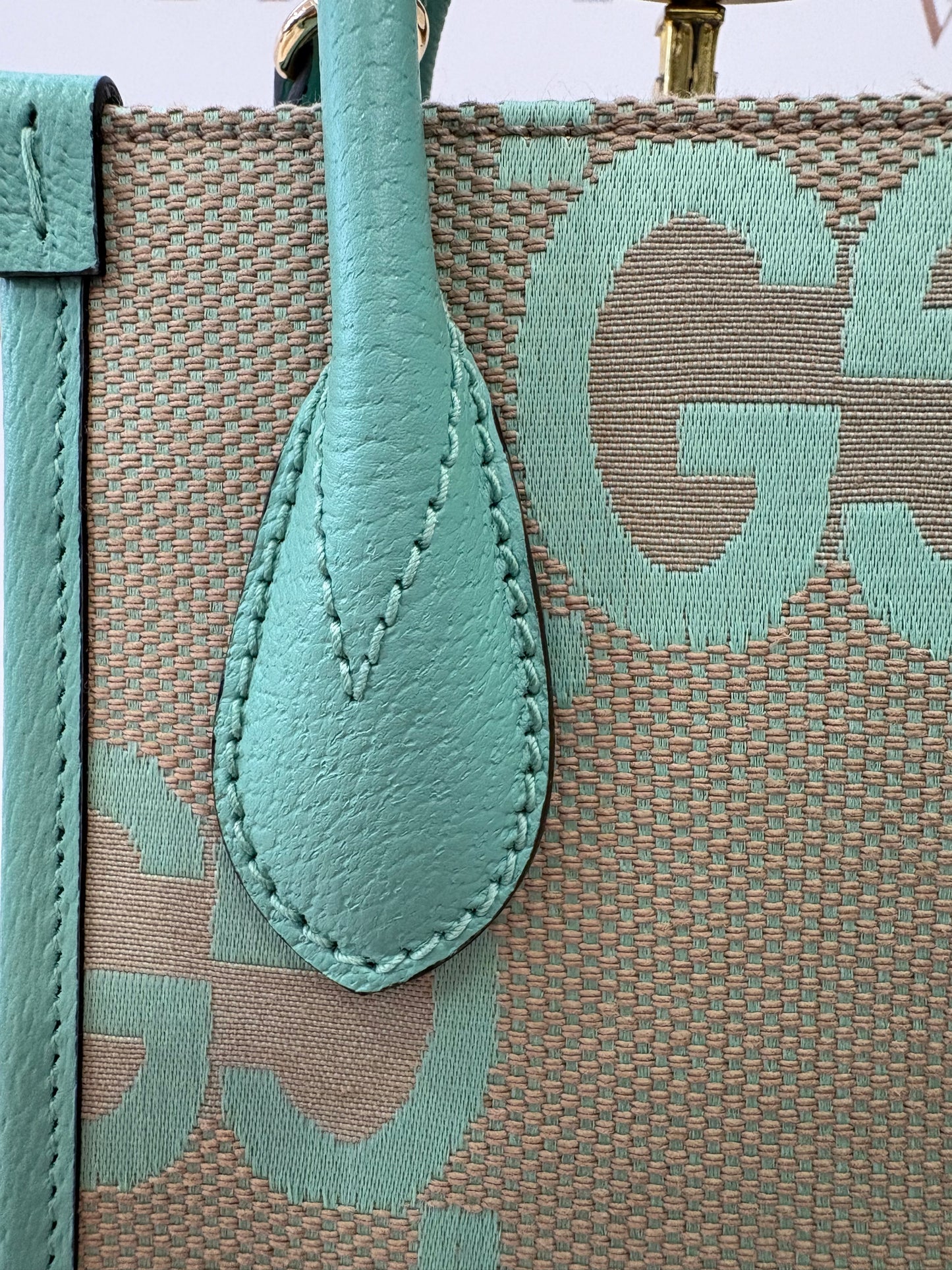 383327 - Gucci Jumbo