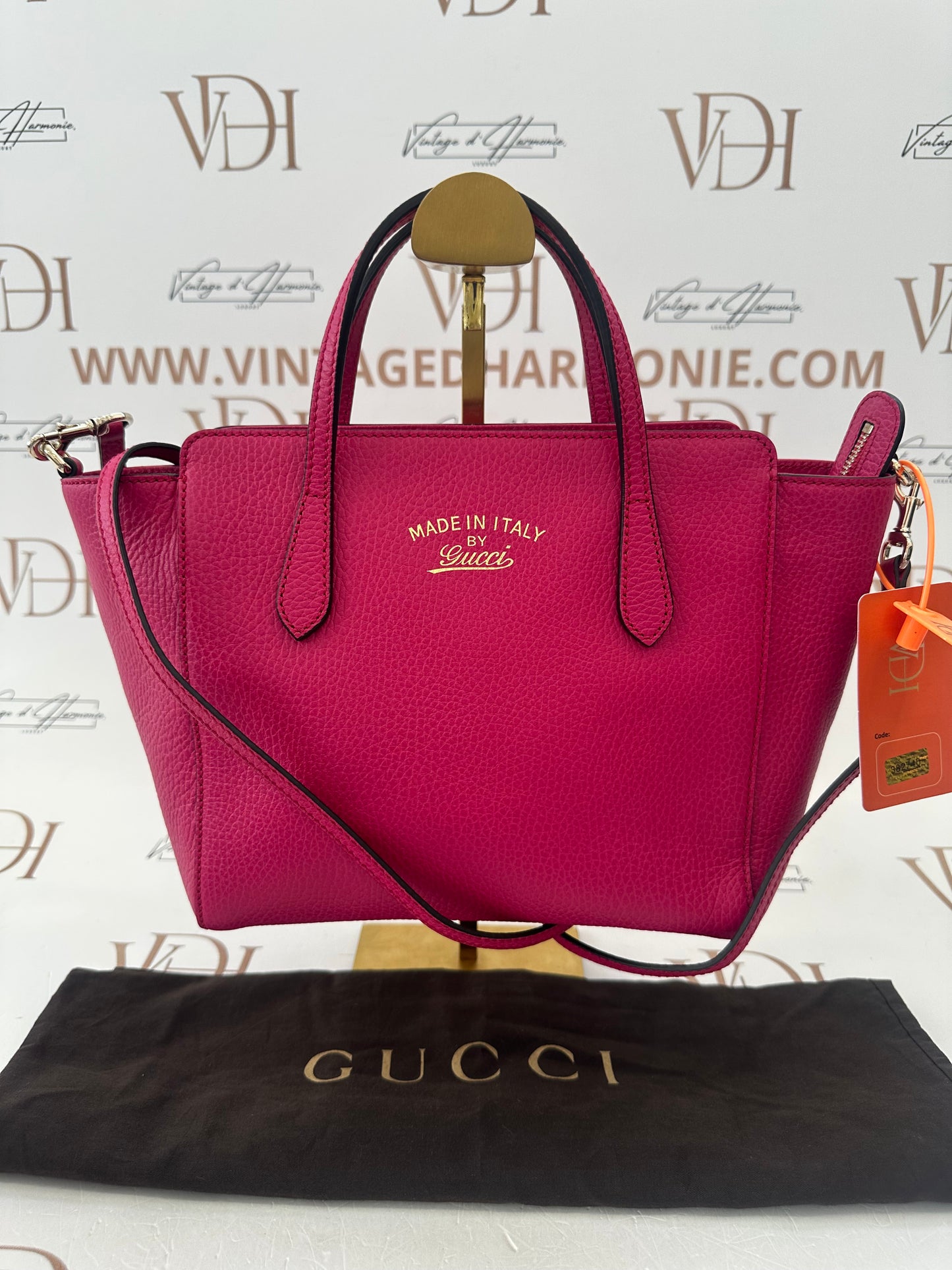 382740 - Gucci Swing