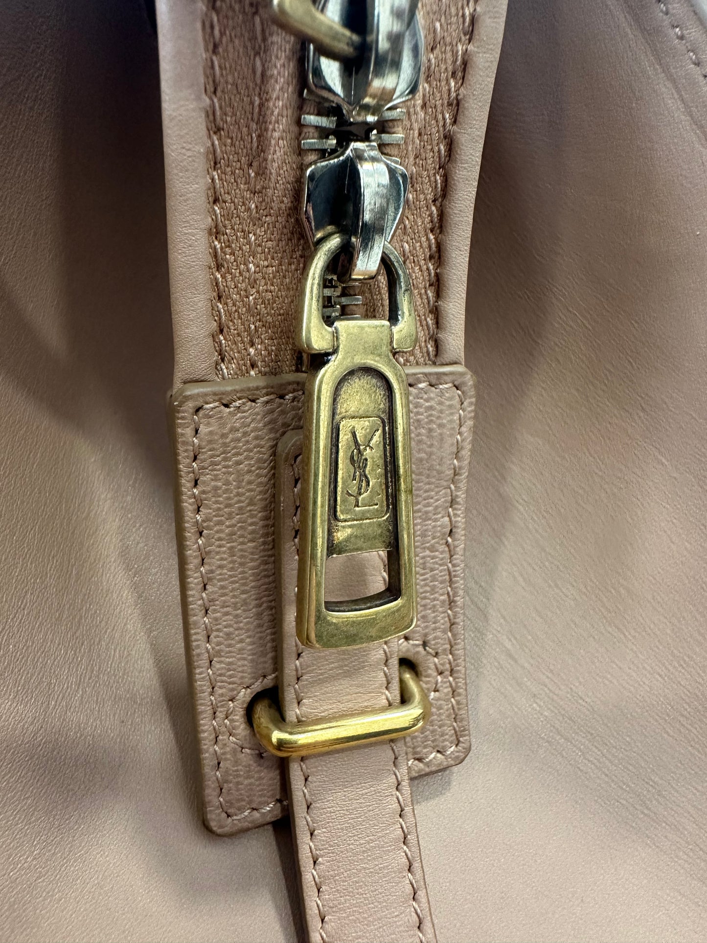 382274 - Saint Laurent Y-Ligne