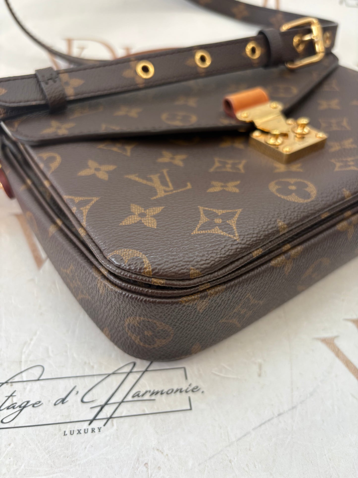 384105 - Louis Vuitton Metis