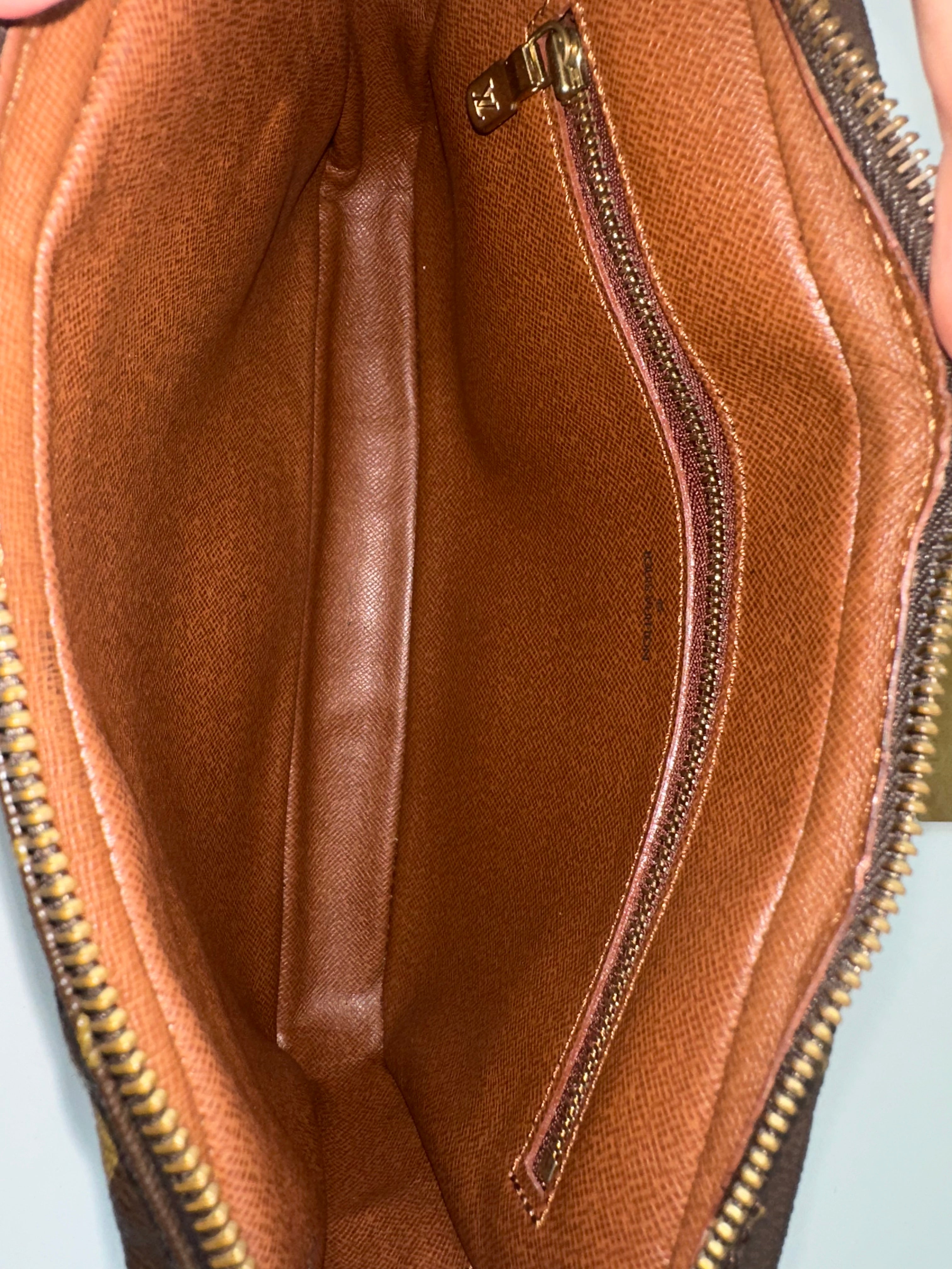 Louis Vuitton Dragonne GM