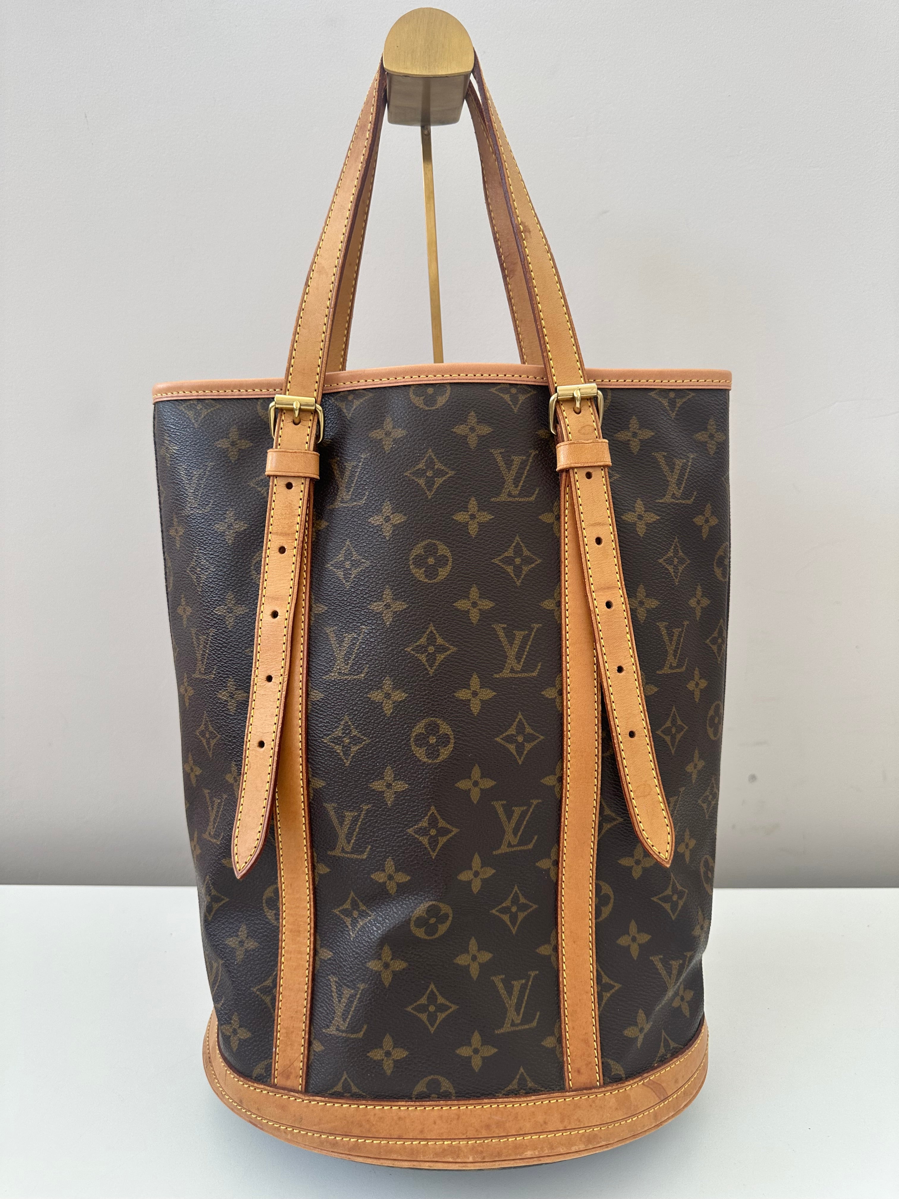 Louis Vuitton Bucket GM