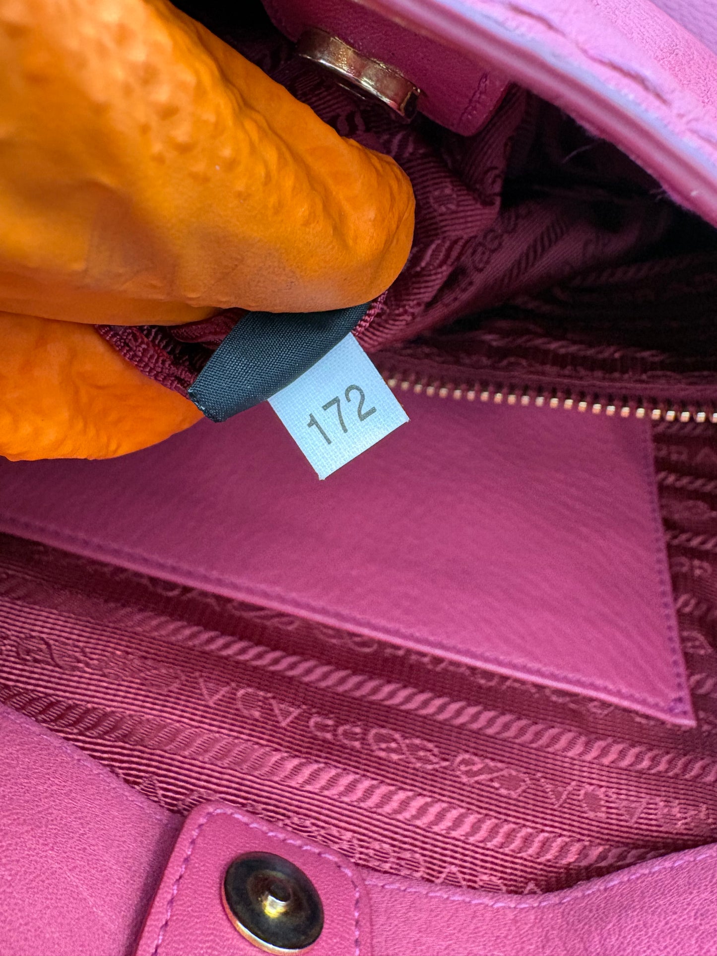 382902 - Prada Tote Pink
