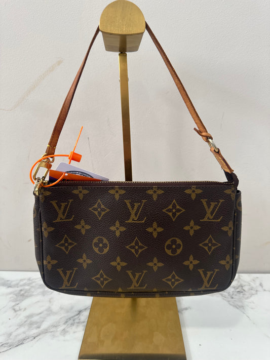 Louis Vuitton Pochette