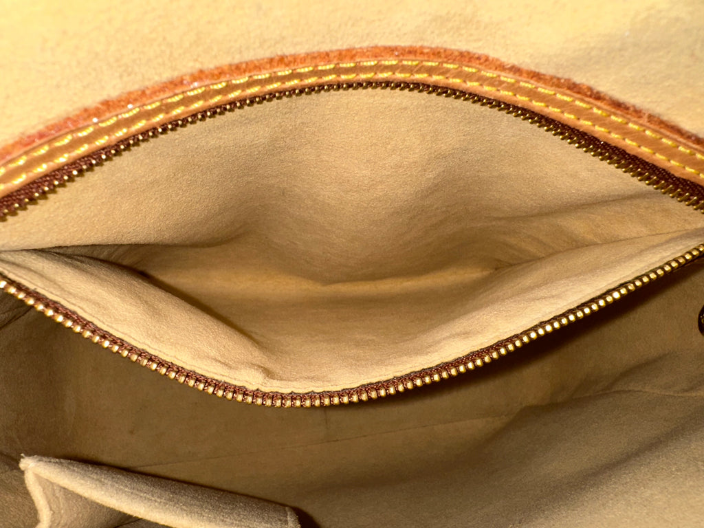 Louis Vuitton Looping GM