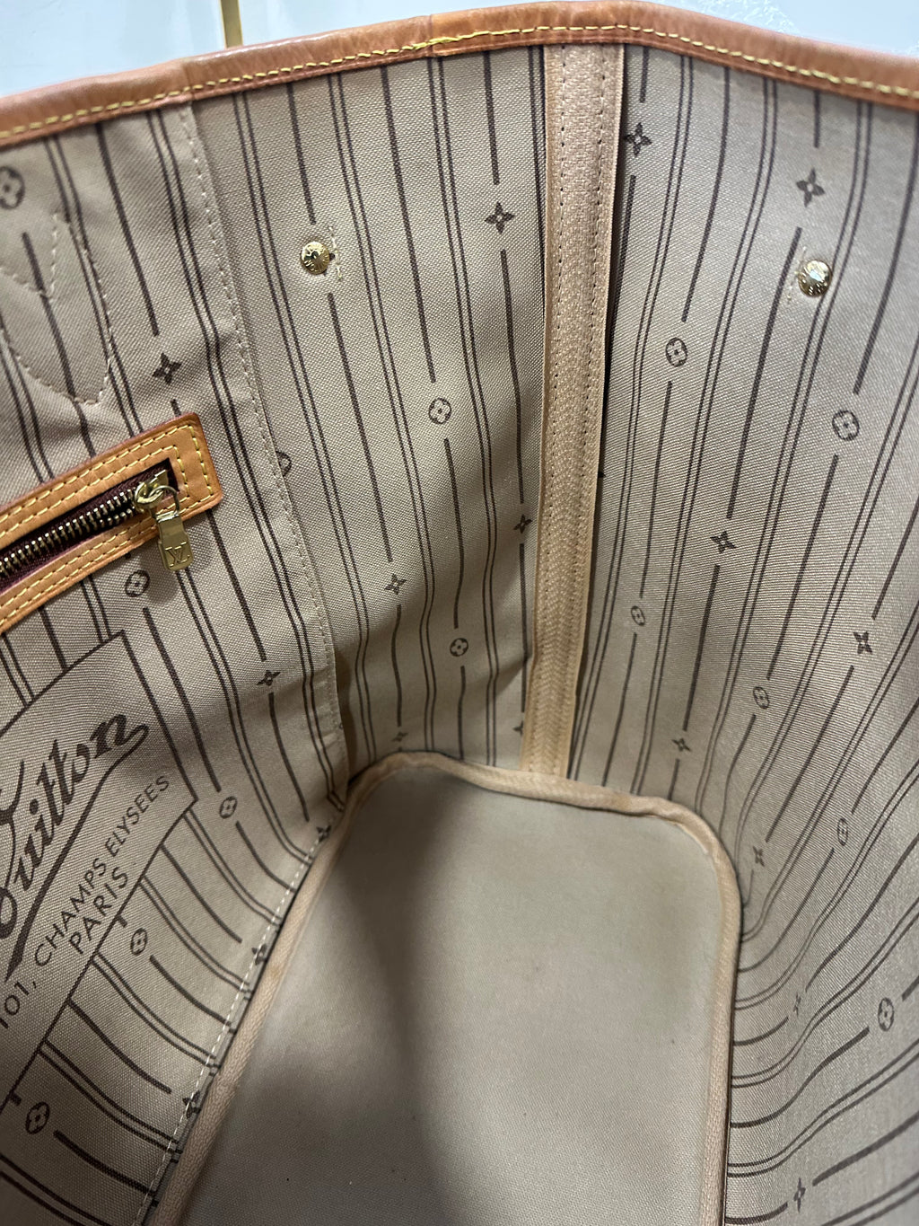 Louis Vuitton Neverfull MM