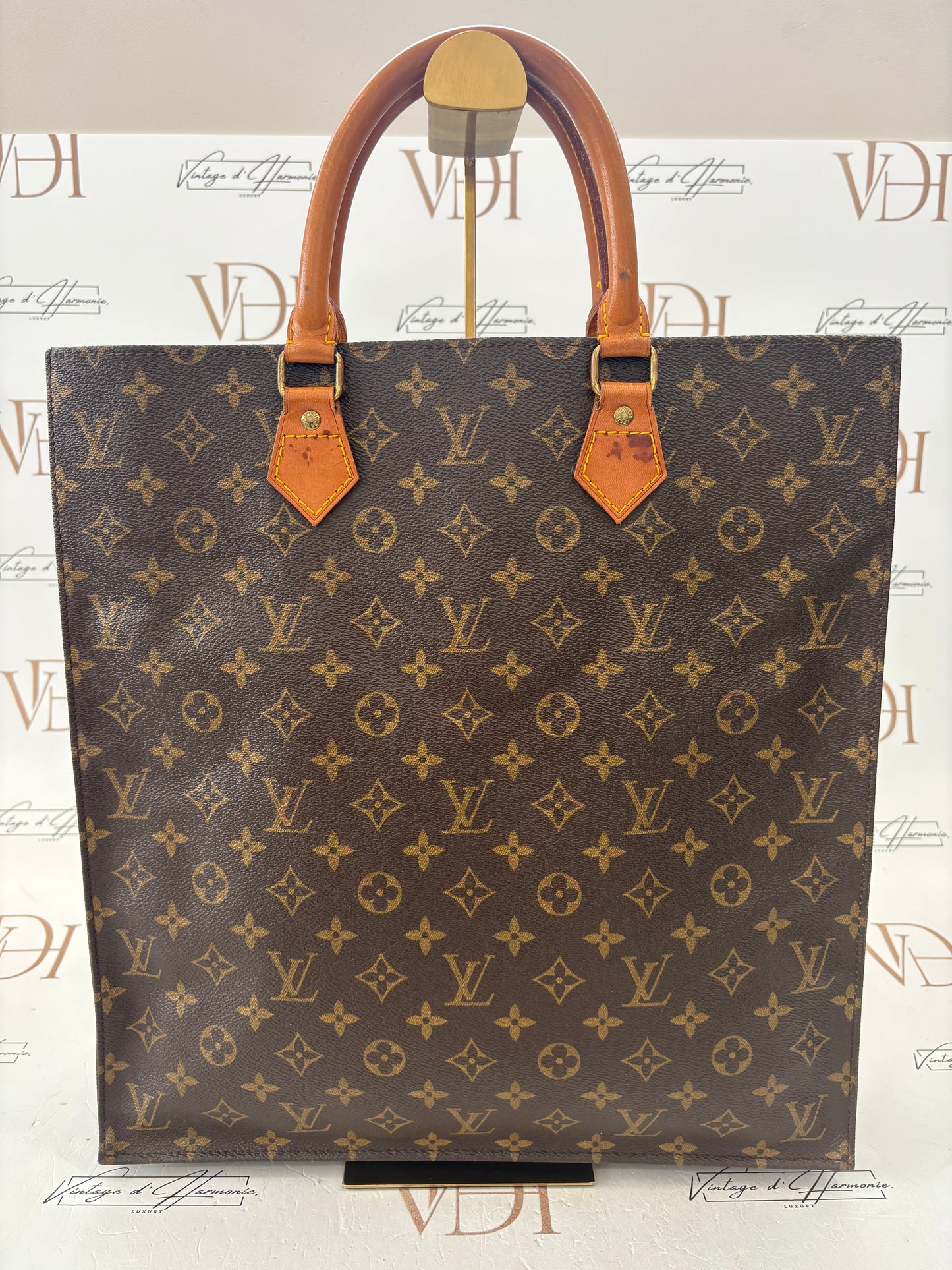 018793 - Louis Vuitton Sac Plat