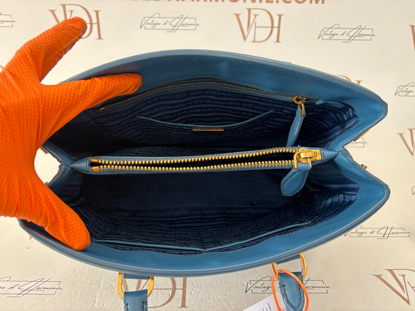 383516 - Prada Blue