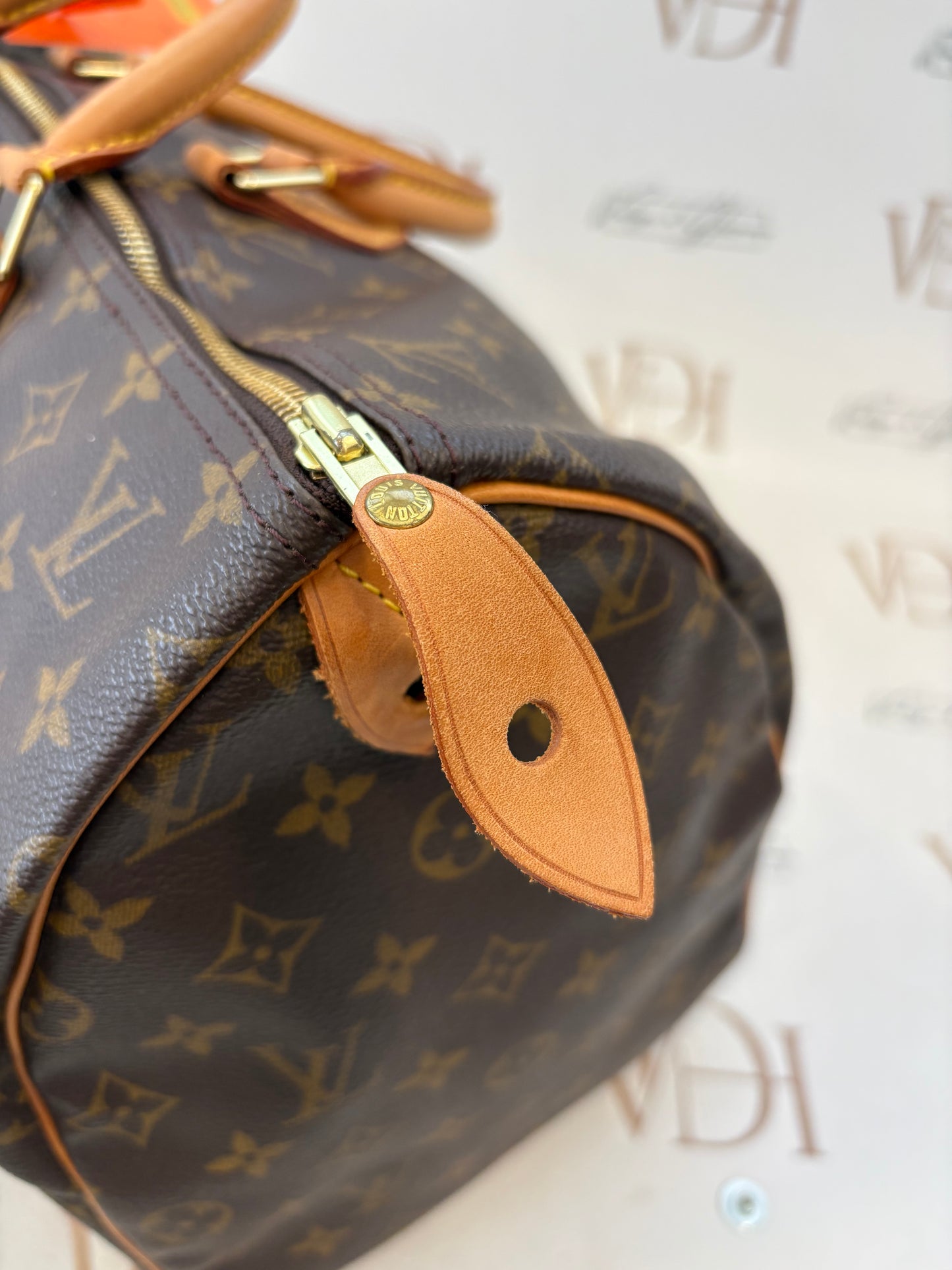 018862 - Louis Vuitton Speedy 40